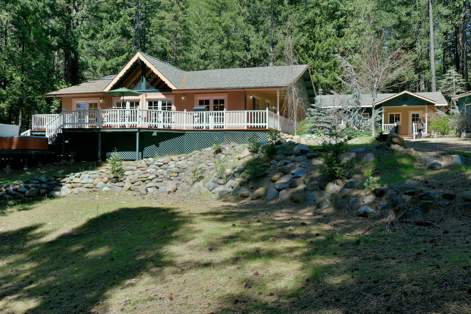 Shasta Woodland / Shasta Cottage