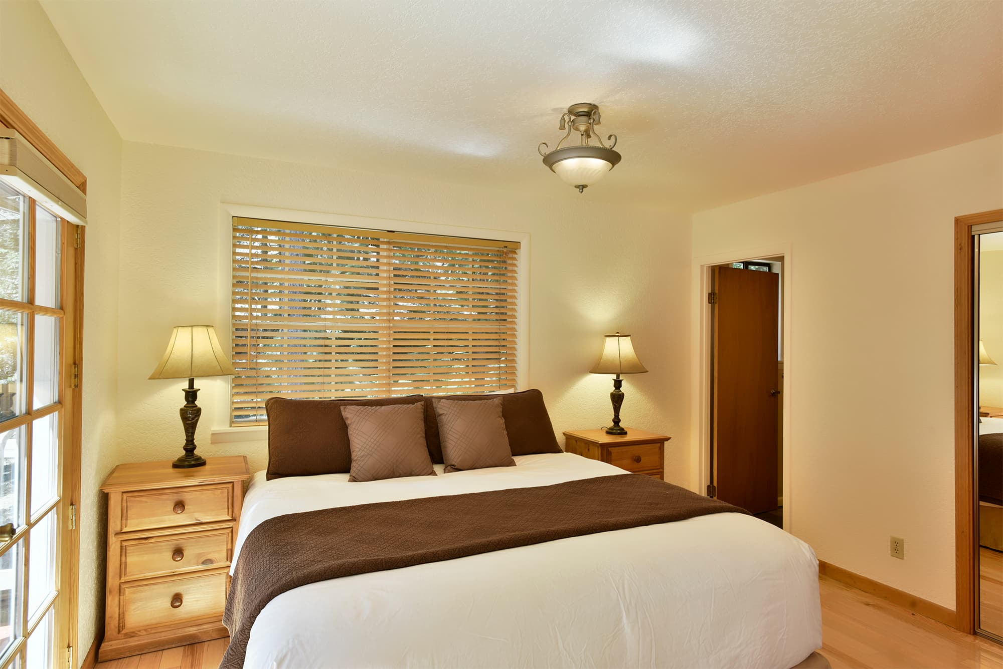 Master Bedroom With King bed