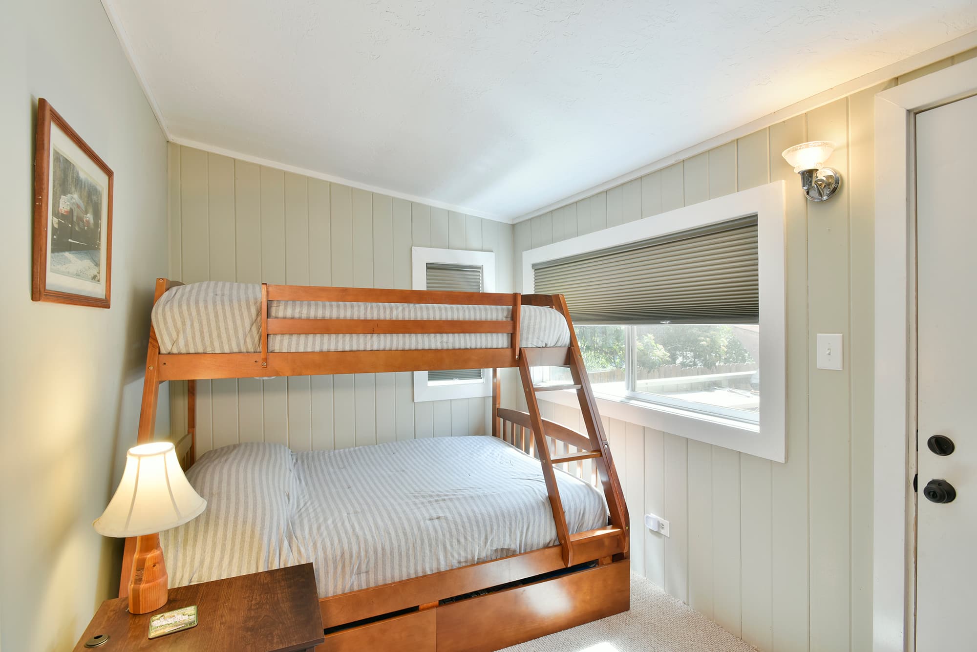2nd bed room full & twin.
