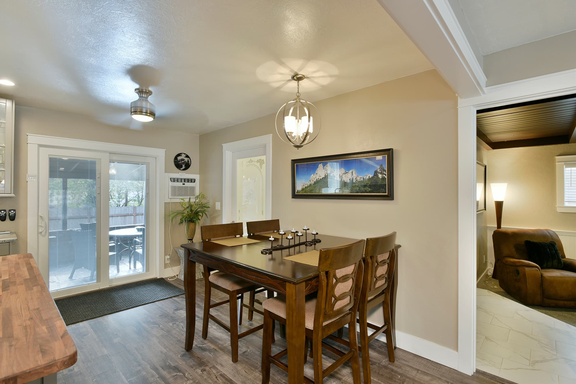 Dinning Table
