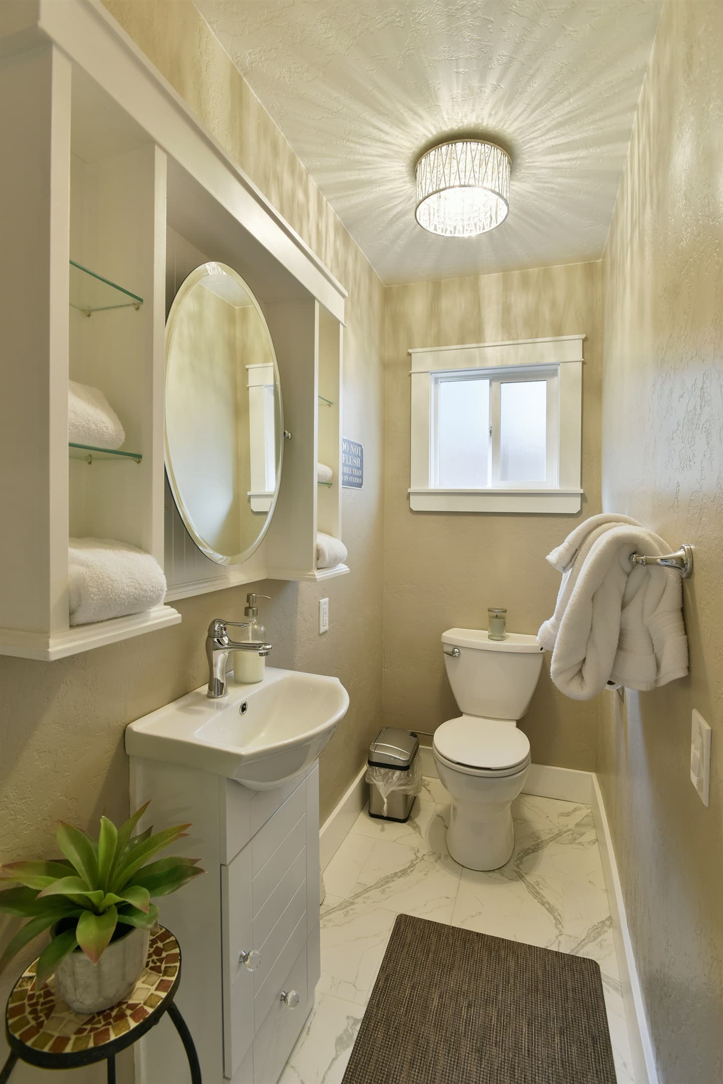 2nd batroom