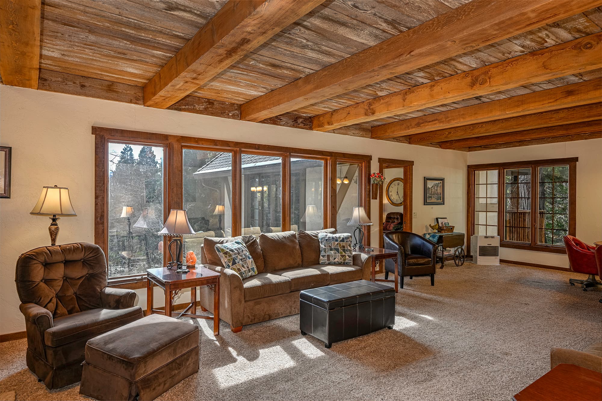 Middle Floor Living Room