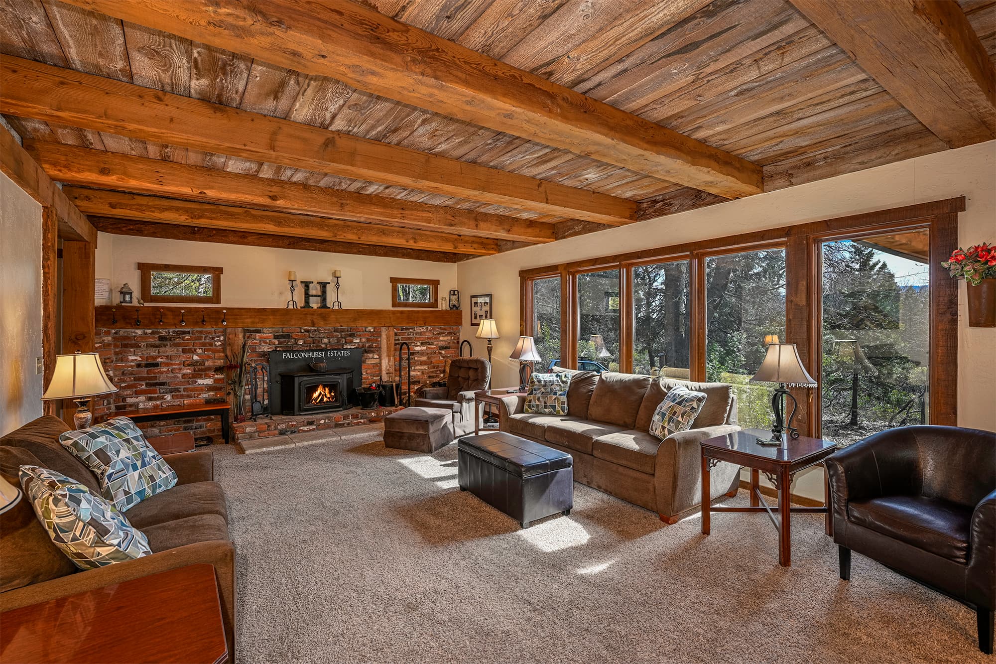 Middle Floor Living Room