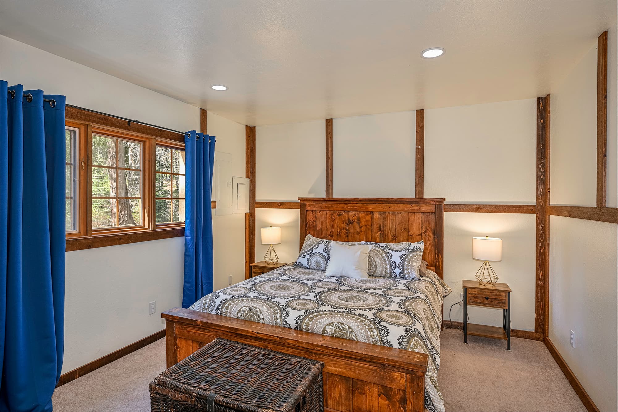 Downstairs Queen room #2
