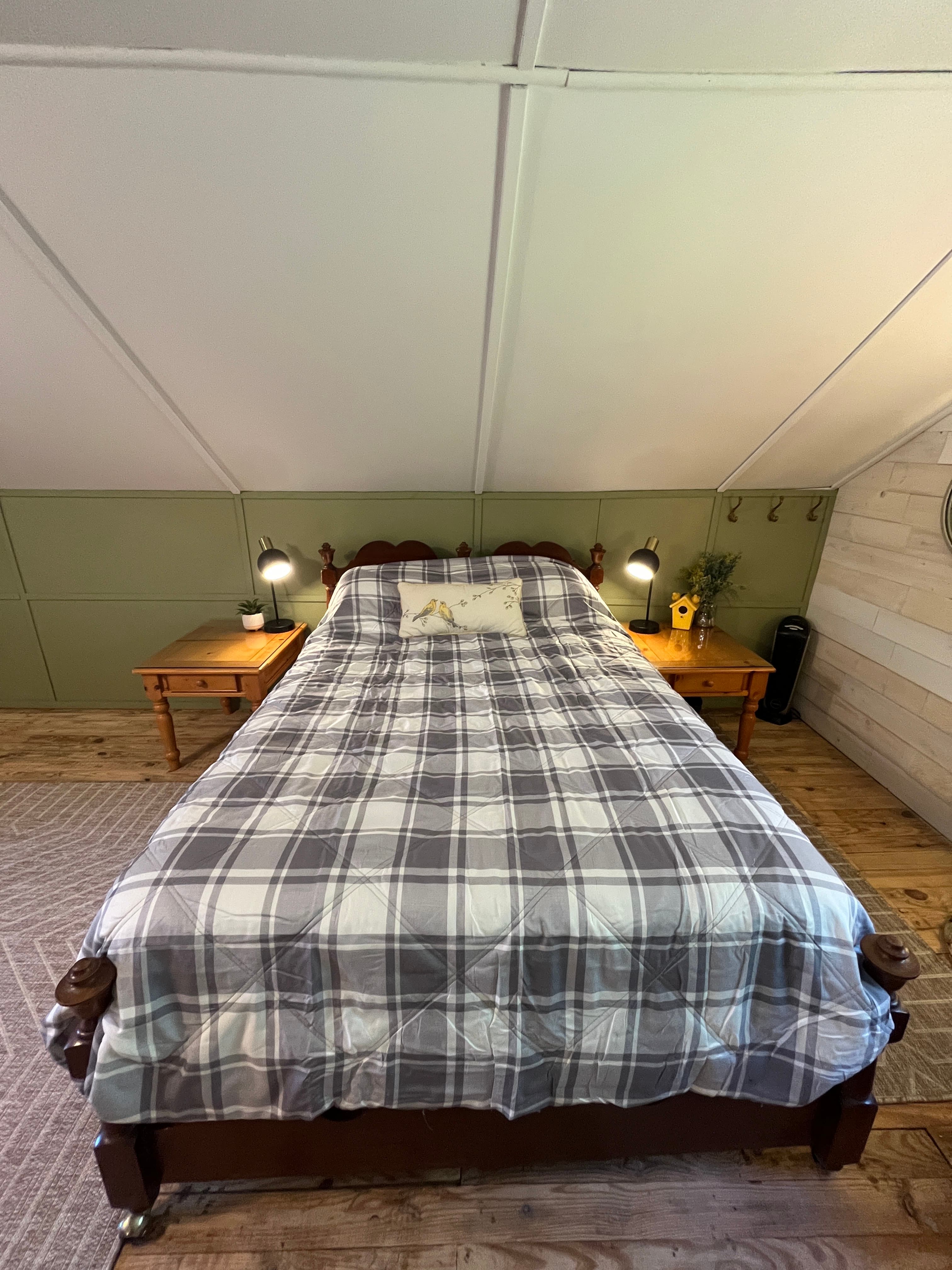 Other Full bed upstairs 