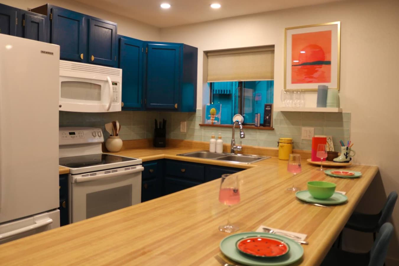 A closer look at the bright and spacious kitchen, ideal for morning coffee or a family dinner.