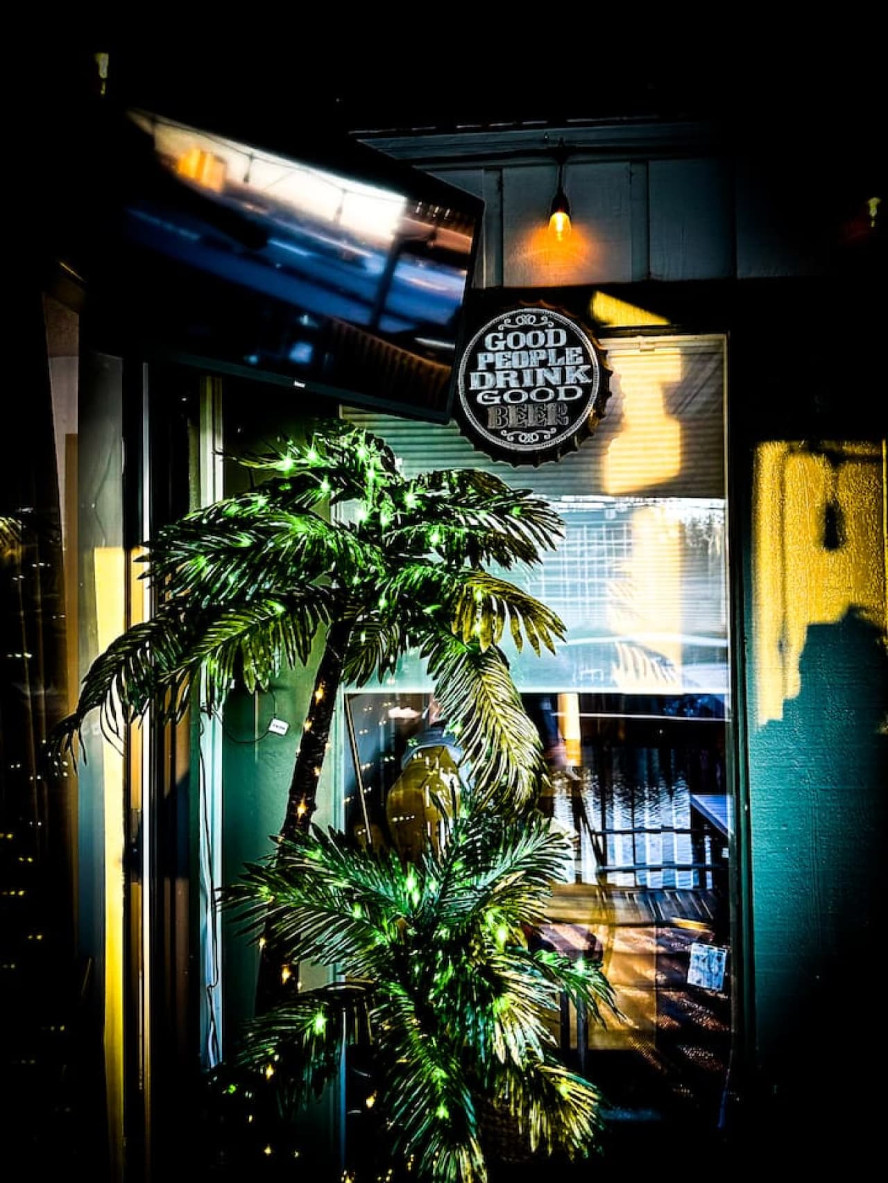 A fun corner filled with good vibes and tropical decor to brighten your stay.
