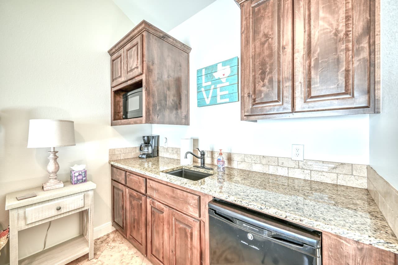 Guest house - kitchenette