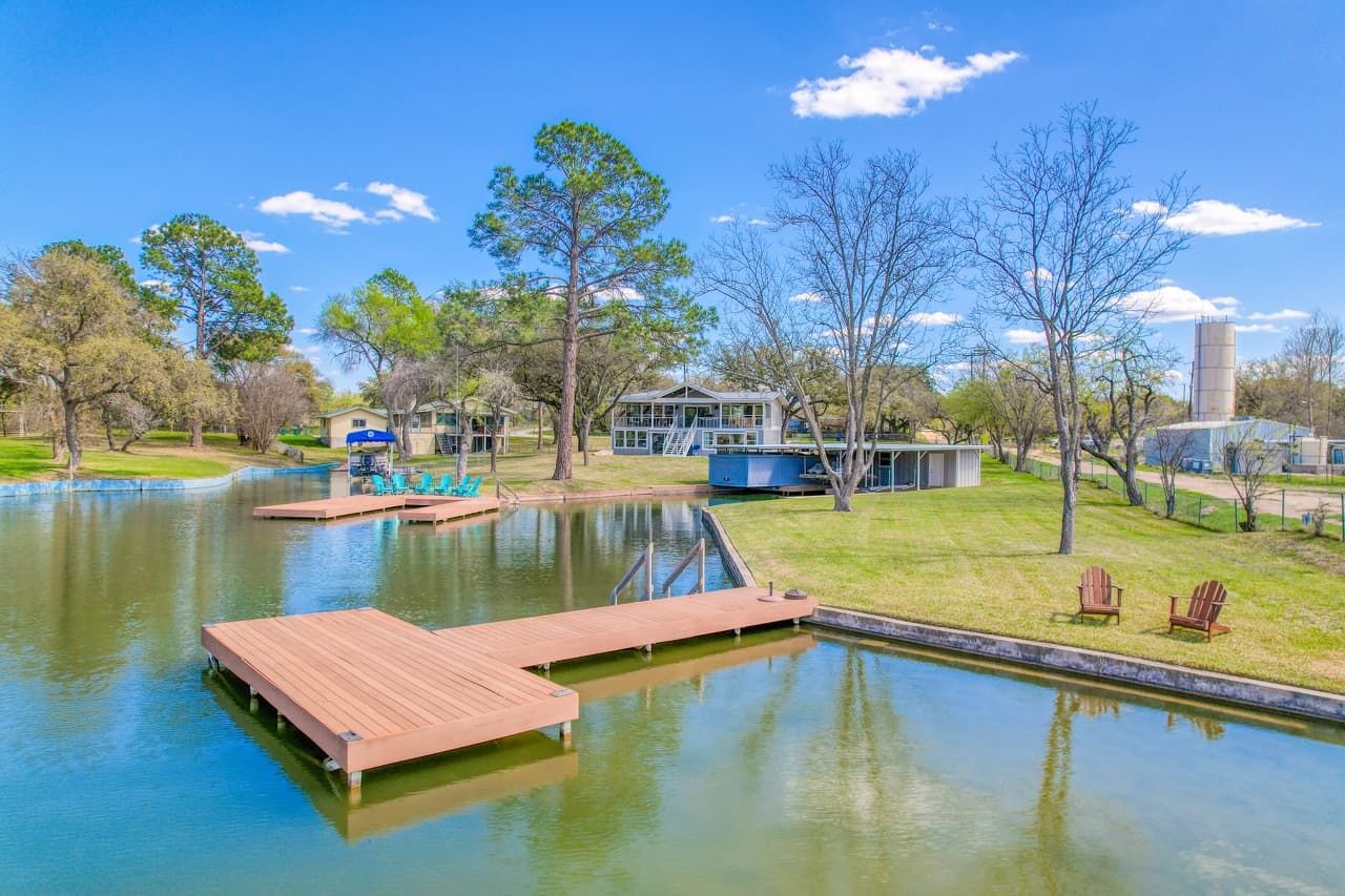 Great pier for fishing