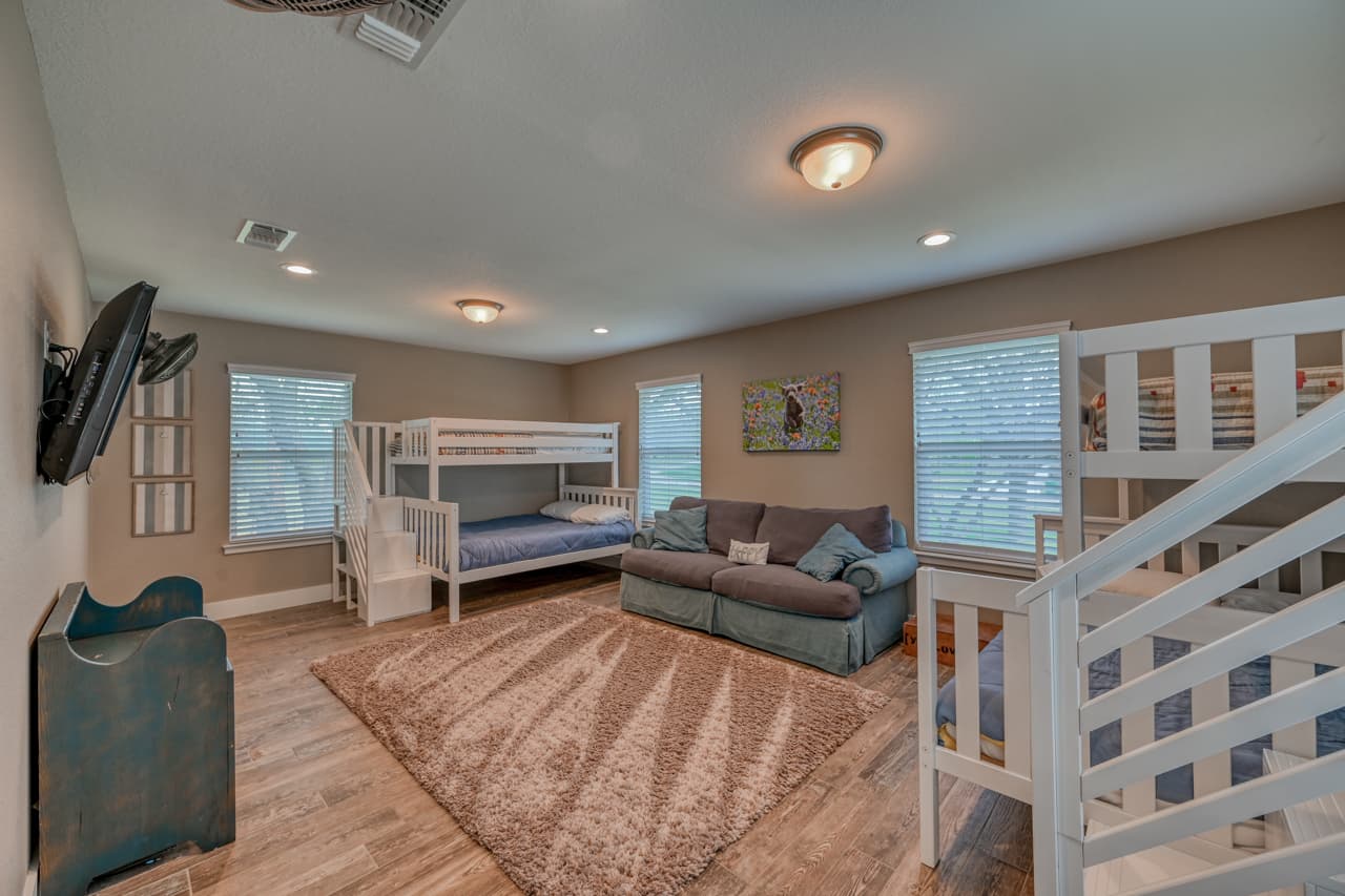 Upper Level - Bedroom 5 - Bunkroom