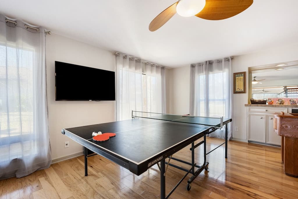 Ping pong and smart TV