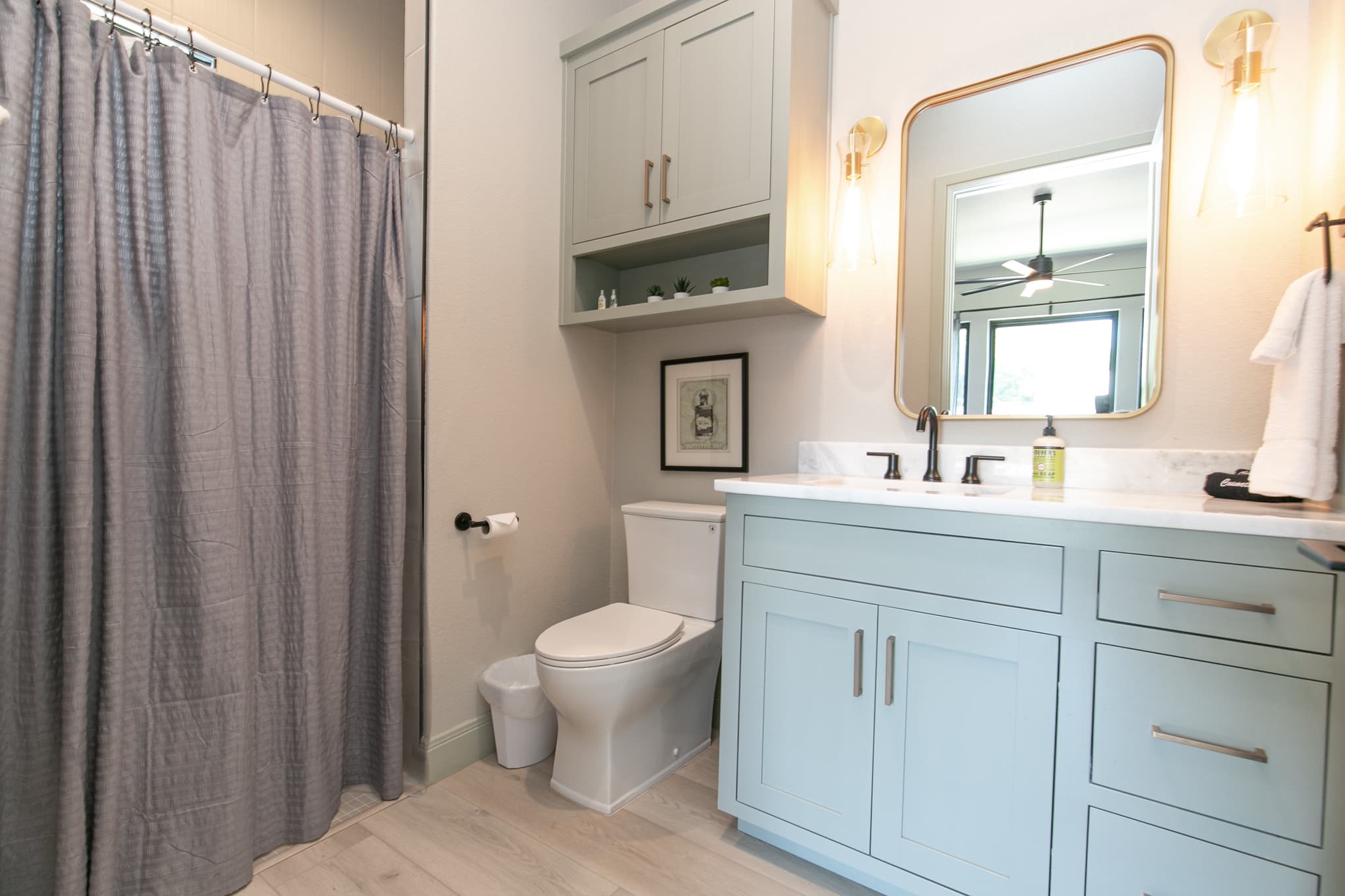 Bedroom 2 Bathroom