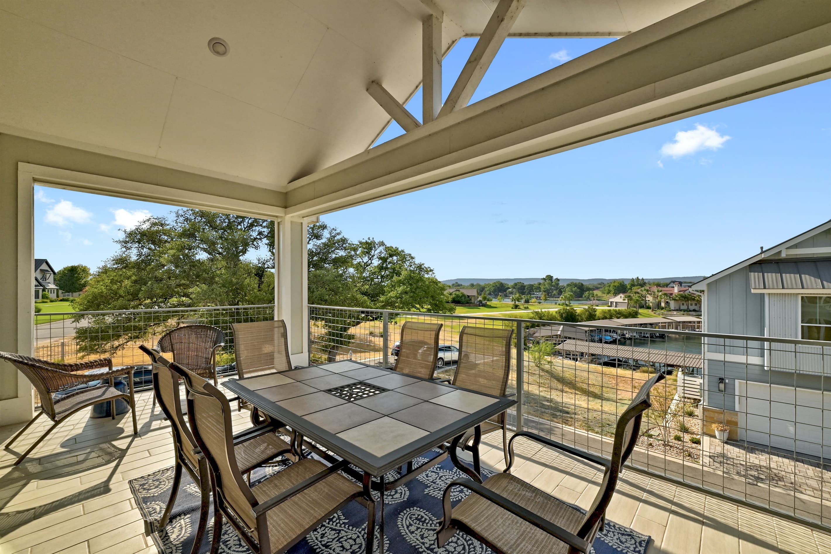 Balcony patio with outdoor dining