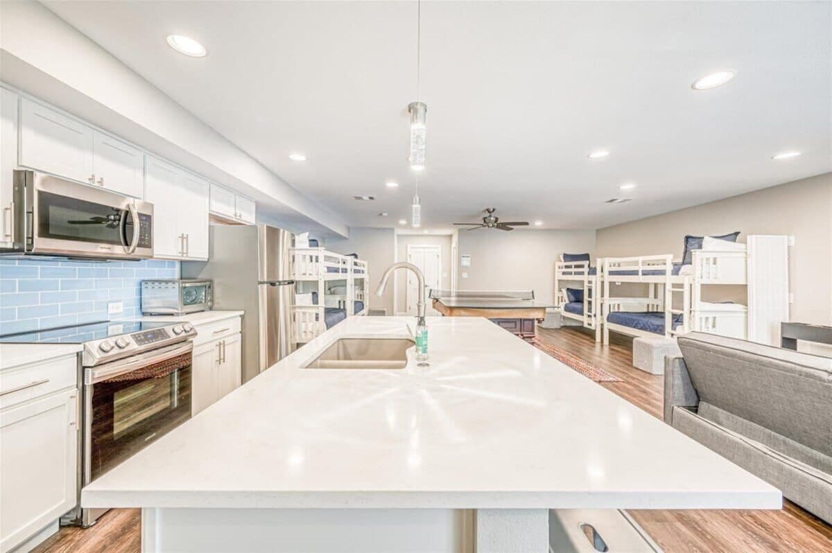 Bunkhouse - Open-concept kitchen, living, and bunk area