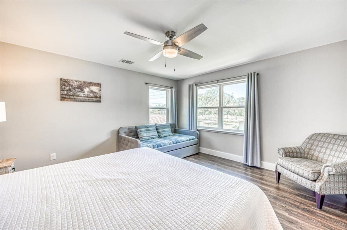 Just Chillin' - Bedroom 1 with King bed, trundle bed, and full ensuite bath