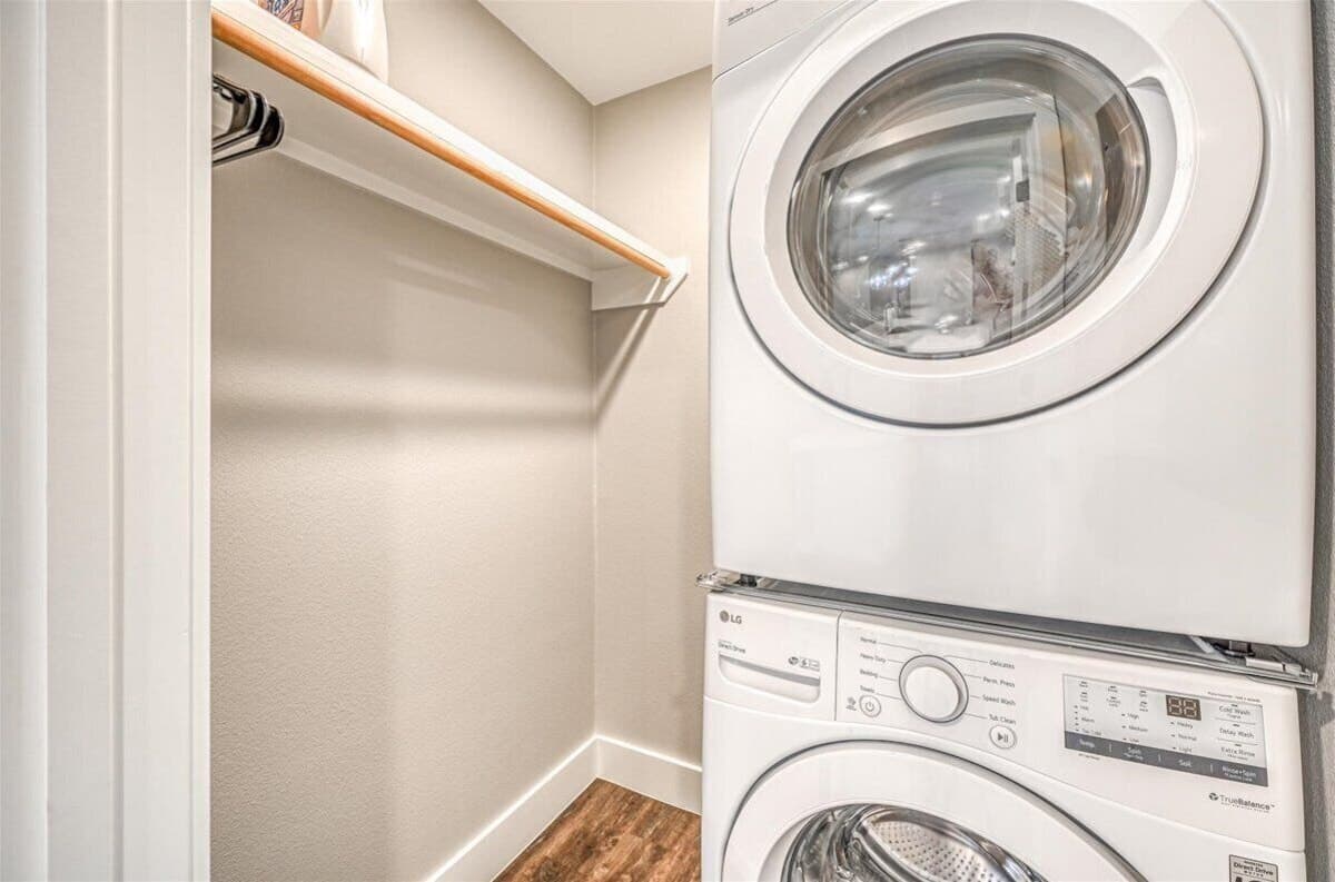 Just Chillin - laundry room