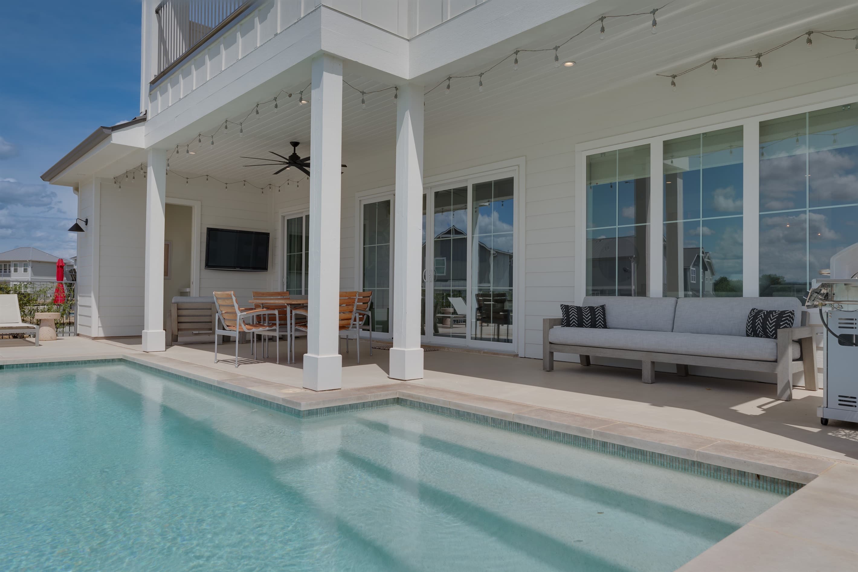 Tons of outdoor seating and Smart TV