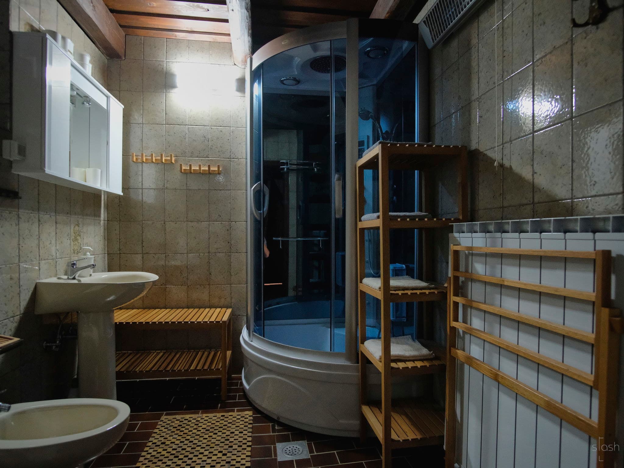 Bathroom / Wellness