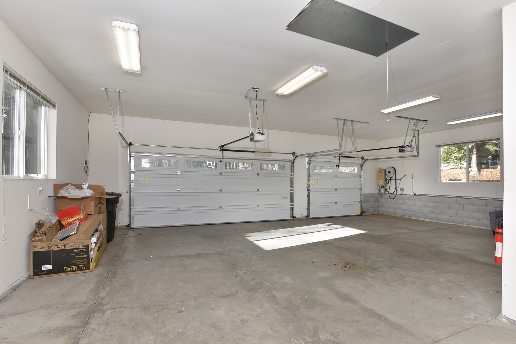 3 car Garage