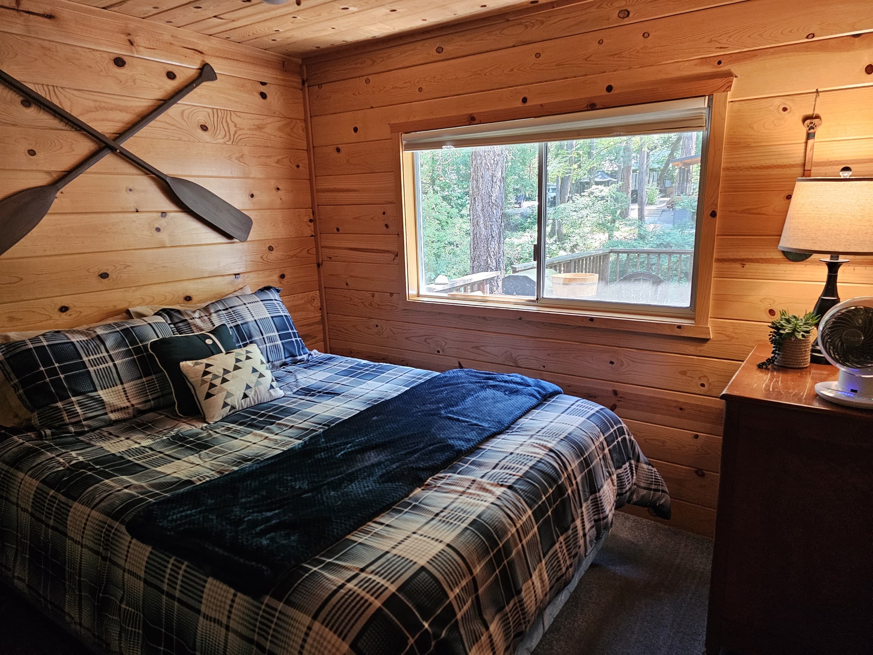Queen Bedroom