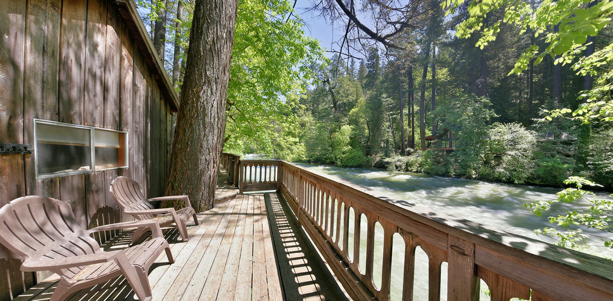 Fabulous deck overlooks the river