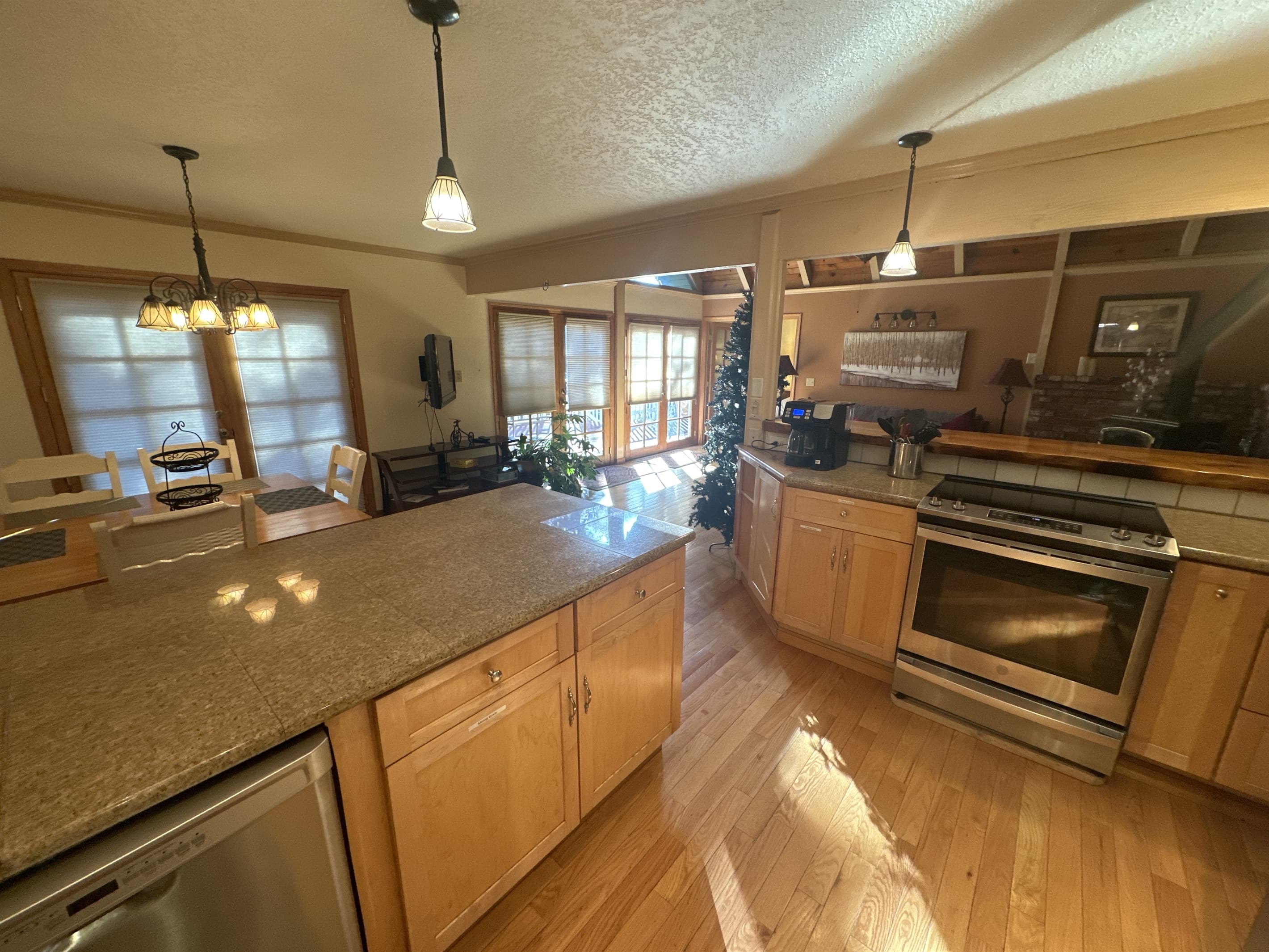 The kitchen & dining area