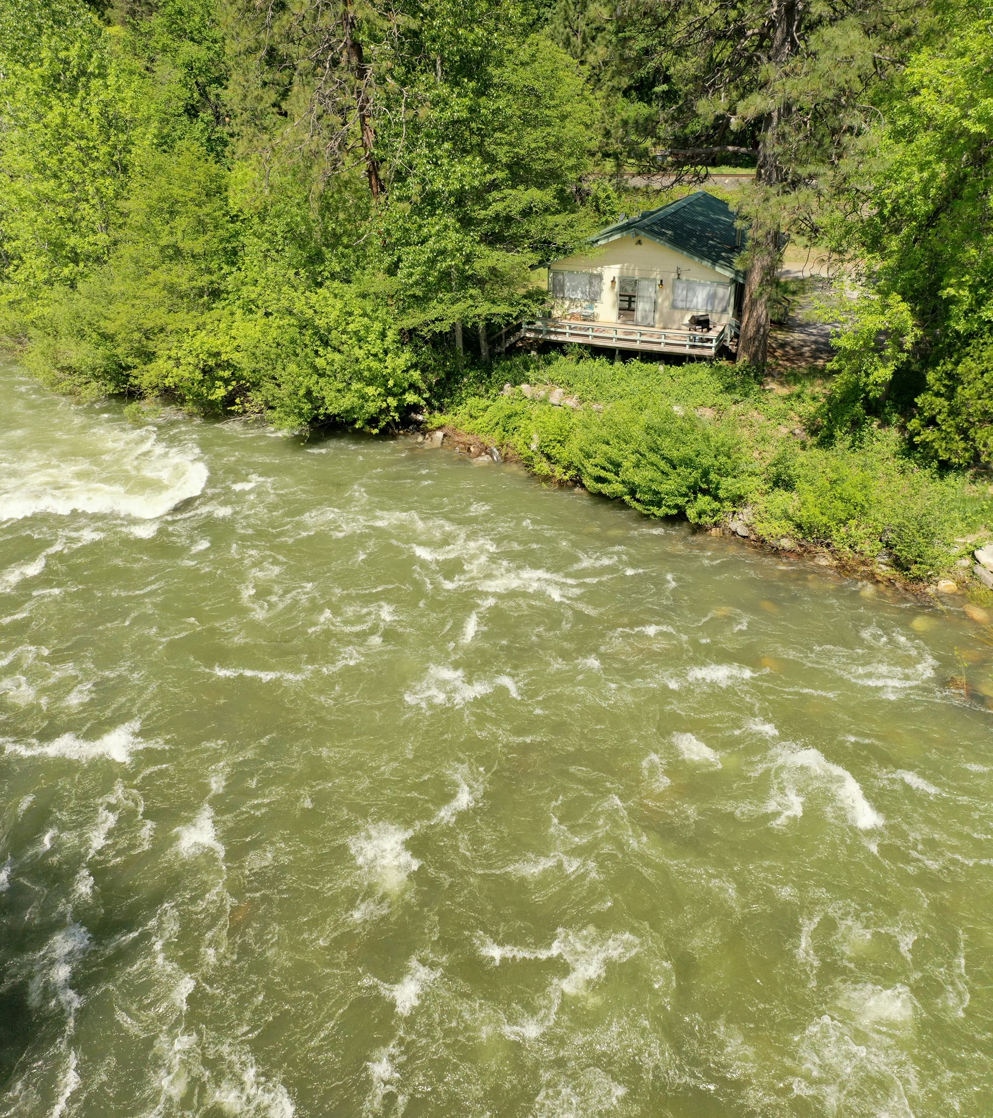 Skis River Cabin