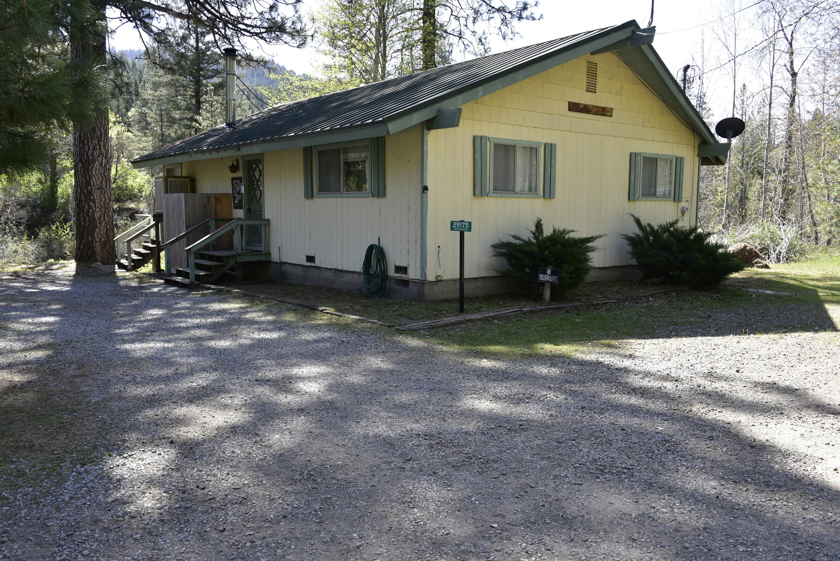 Ski's River Cabin