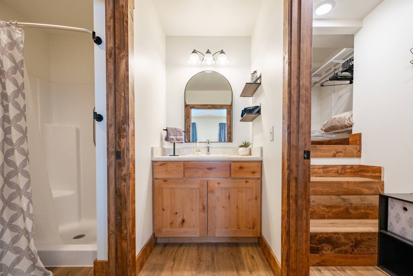 3/4 bath in primary bedroom; large walk-in closet to the right