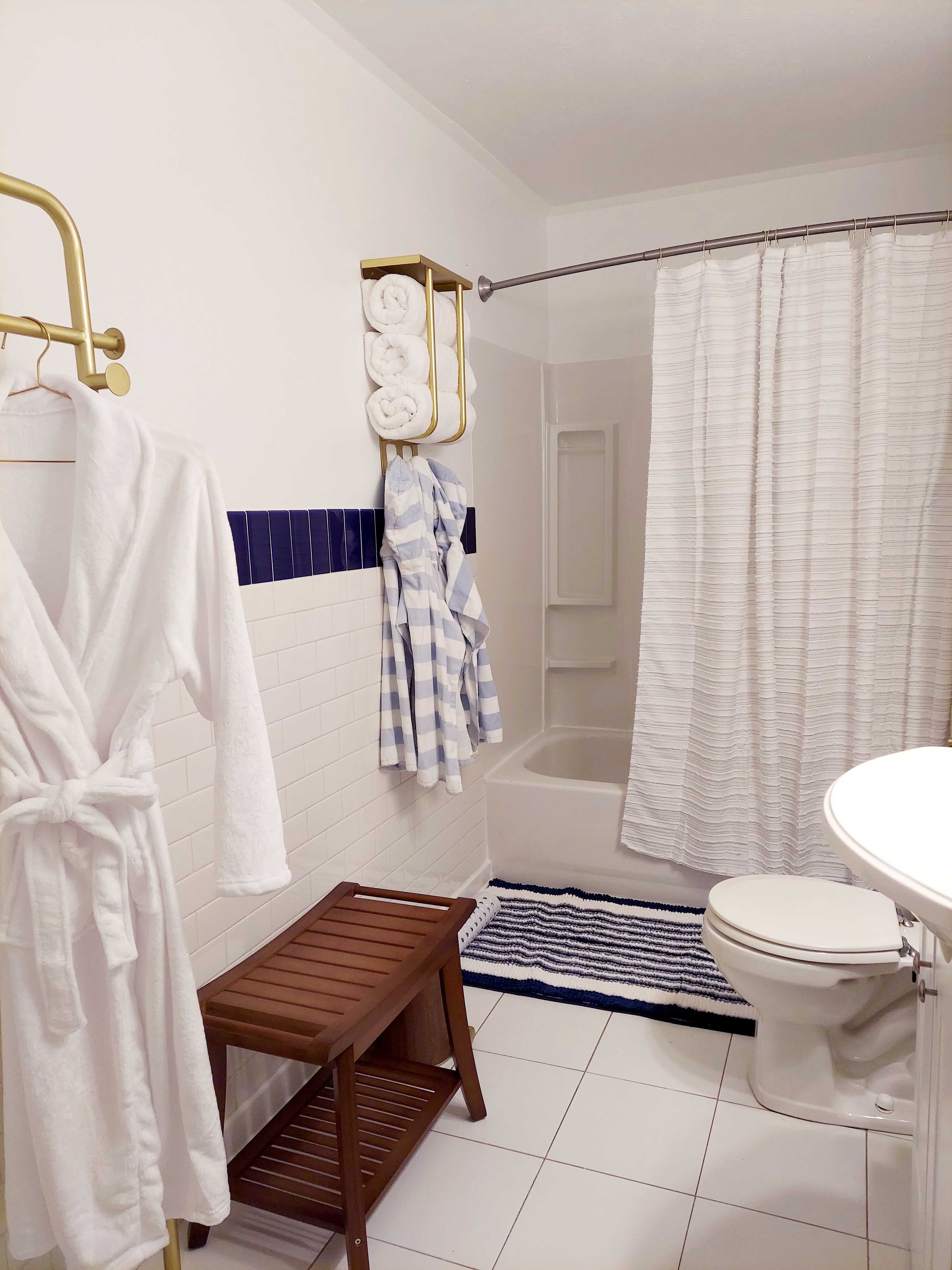 Main Bathroom