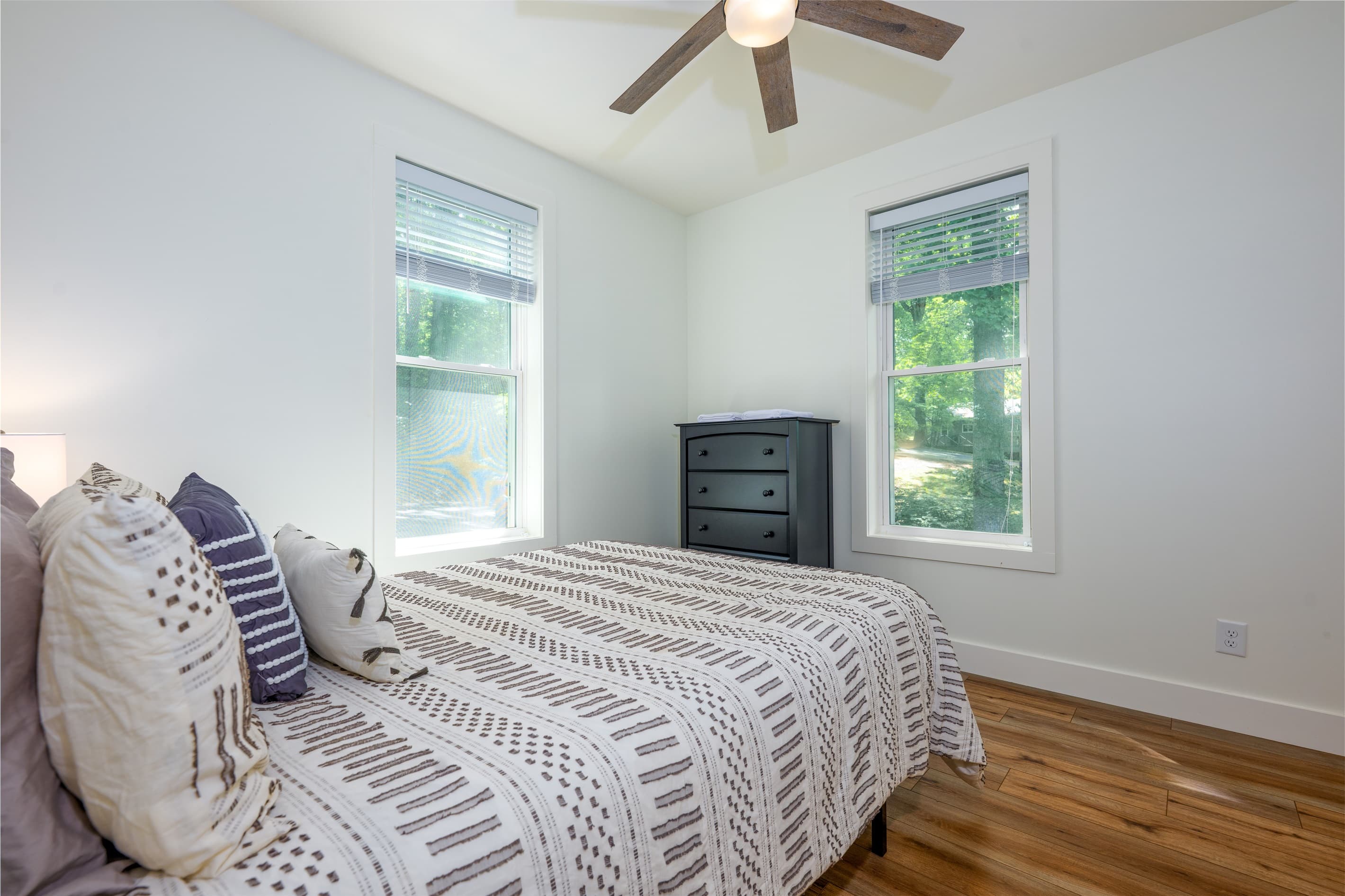 2nd Bedroom- Main Level, Queen Bed