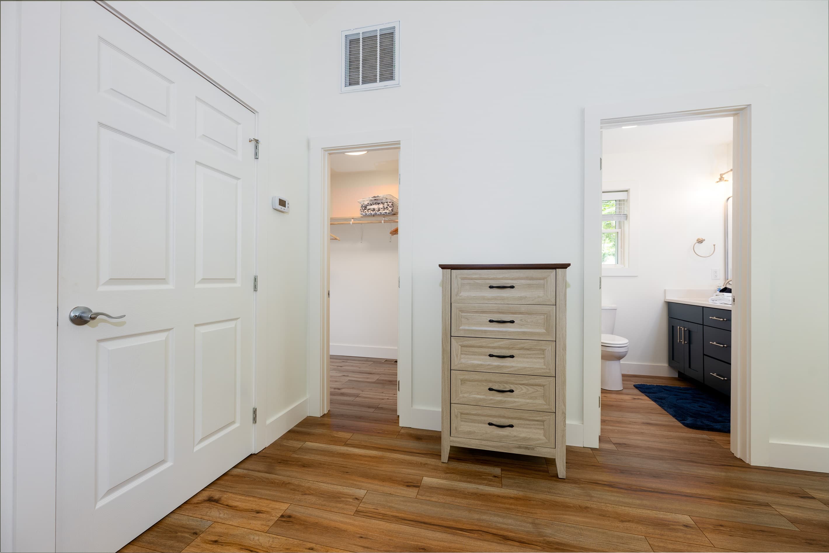 Primary bedroom- Upstairs, King Bed, En Suite