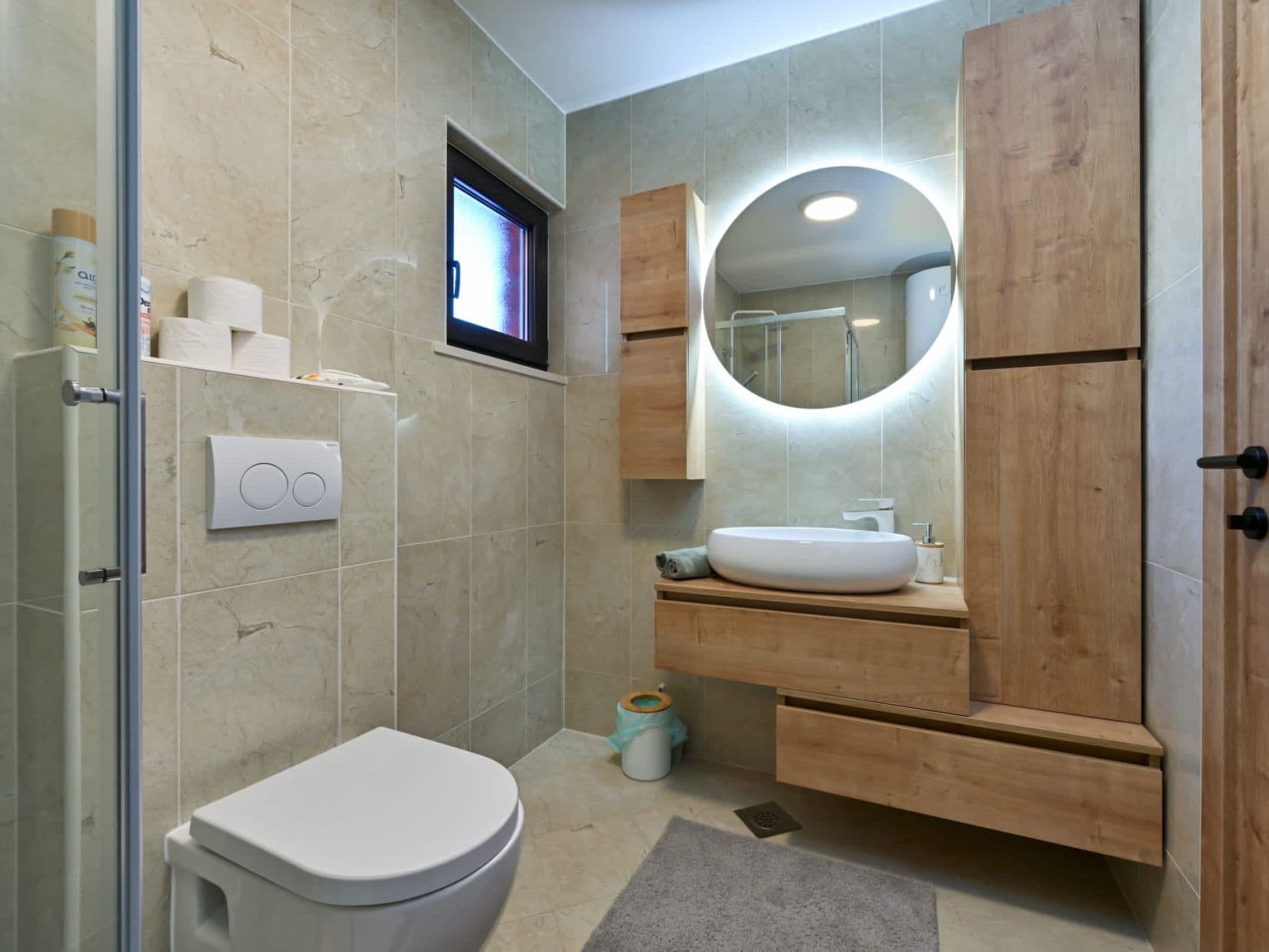 Bathroom / Wellness