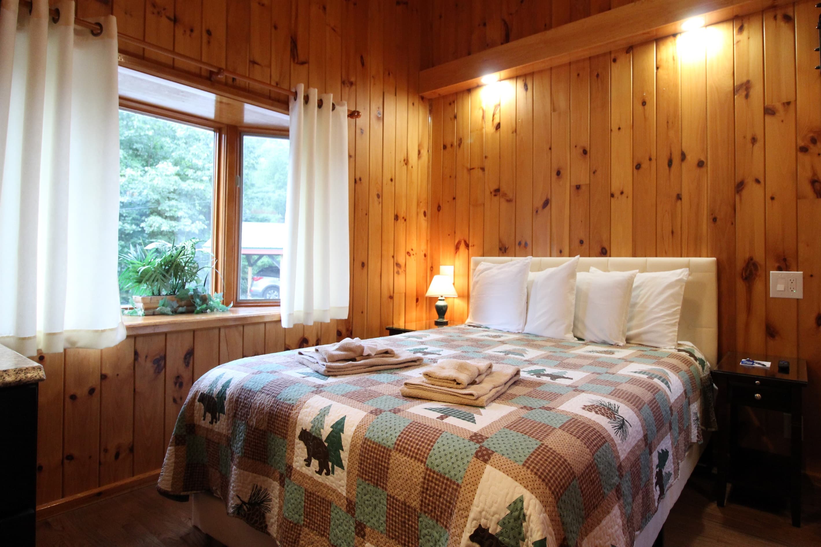 Bedroom #3 with queen size bed