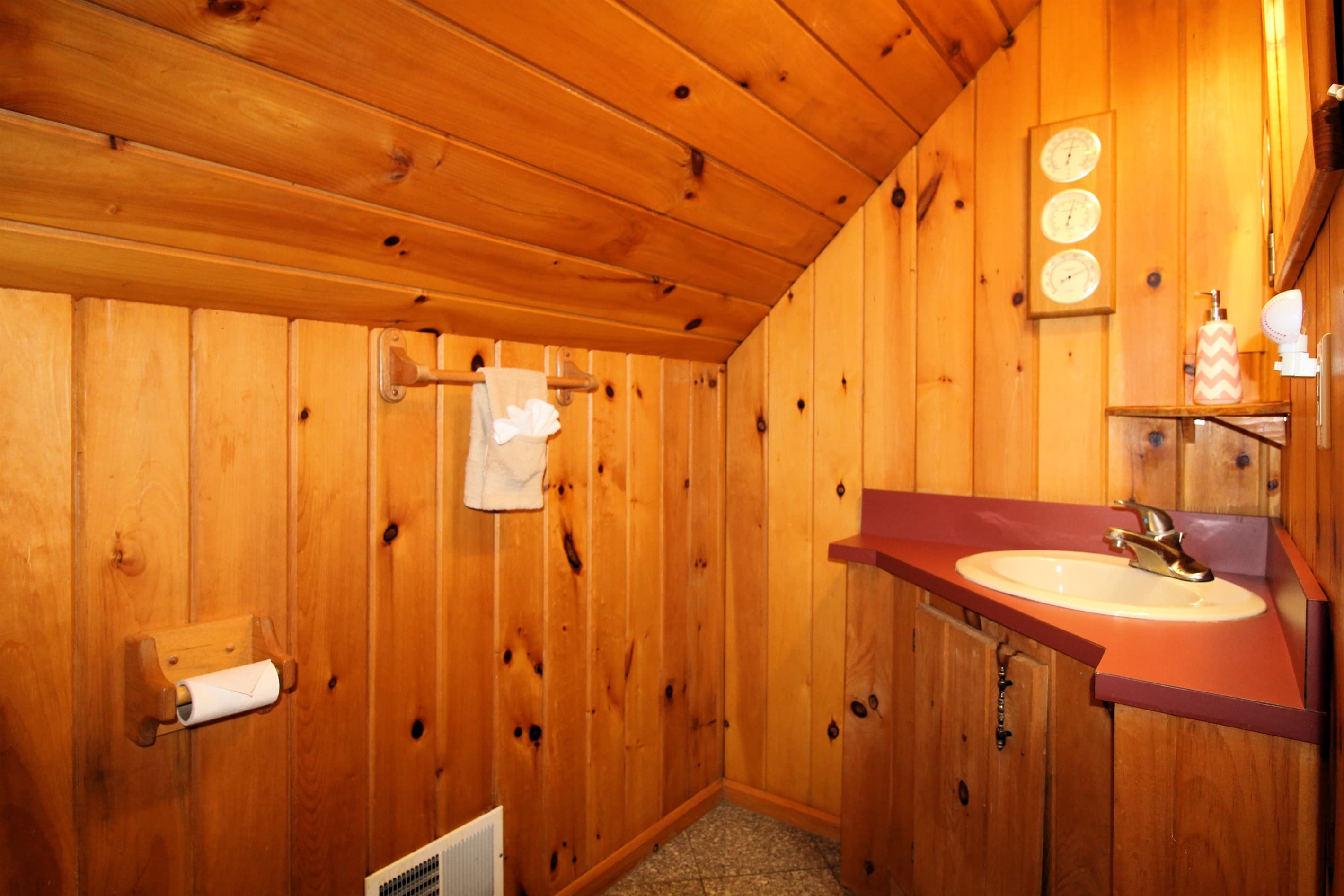 En suite half bath to Bedroom #5 - the twin bedroomE