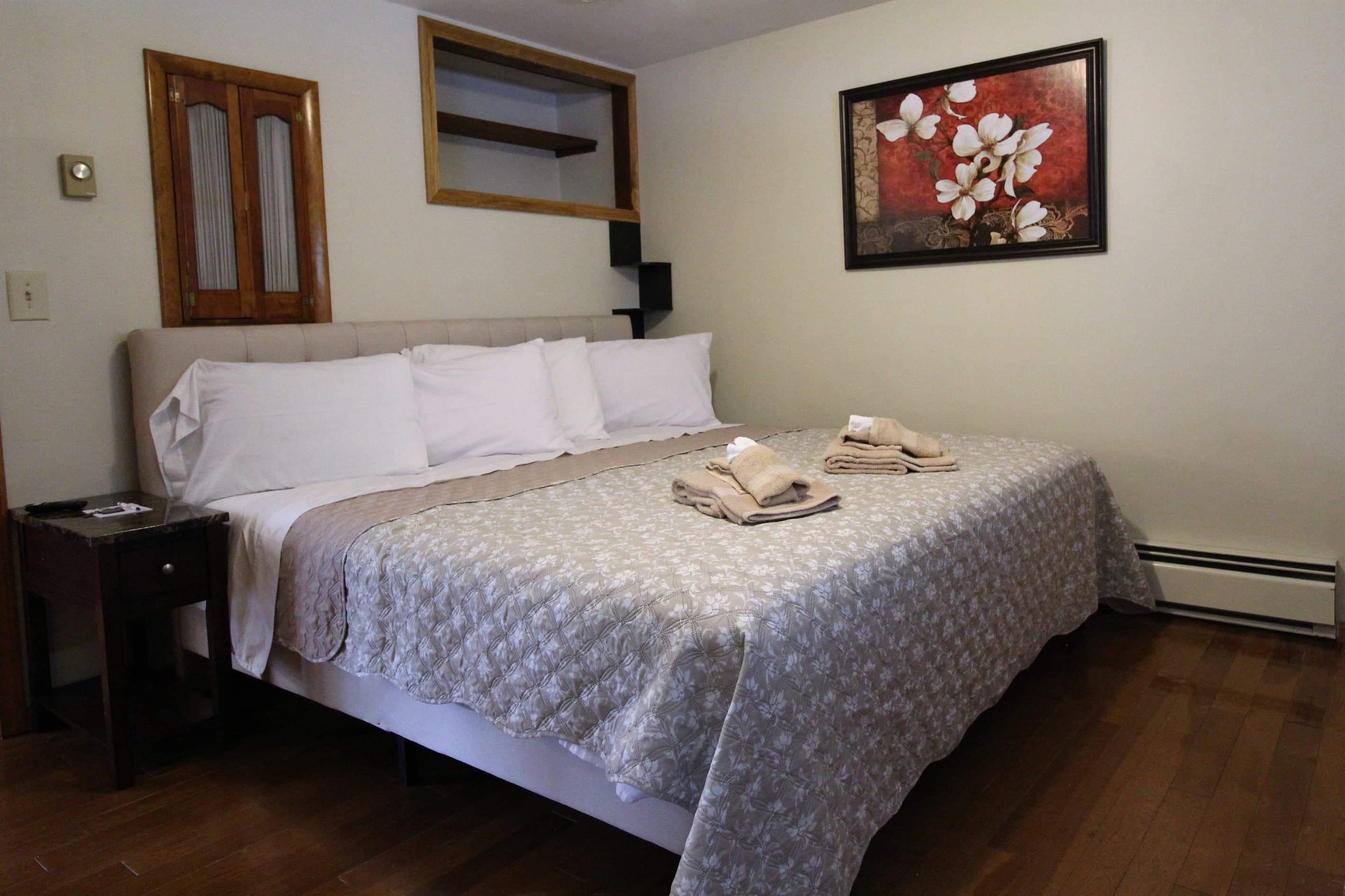 Bedroom #5 with King bed