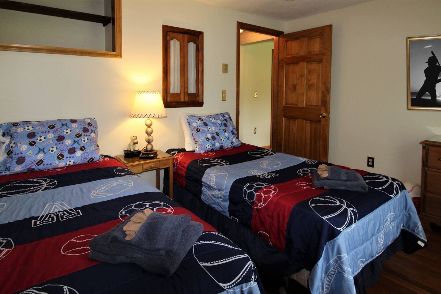 Bedroom #4 - two twin beds