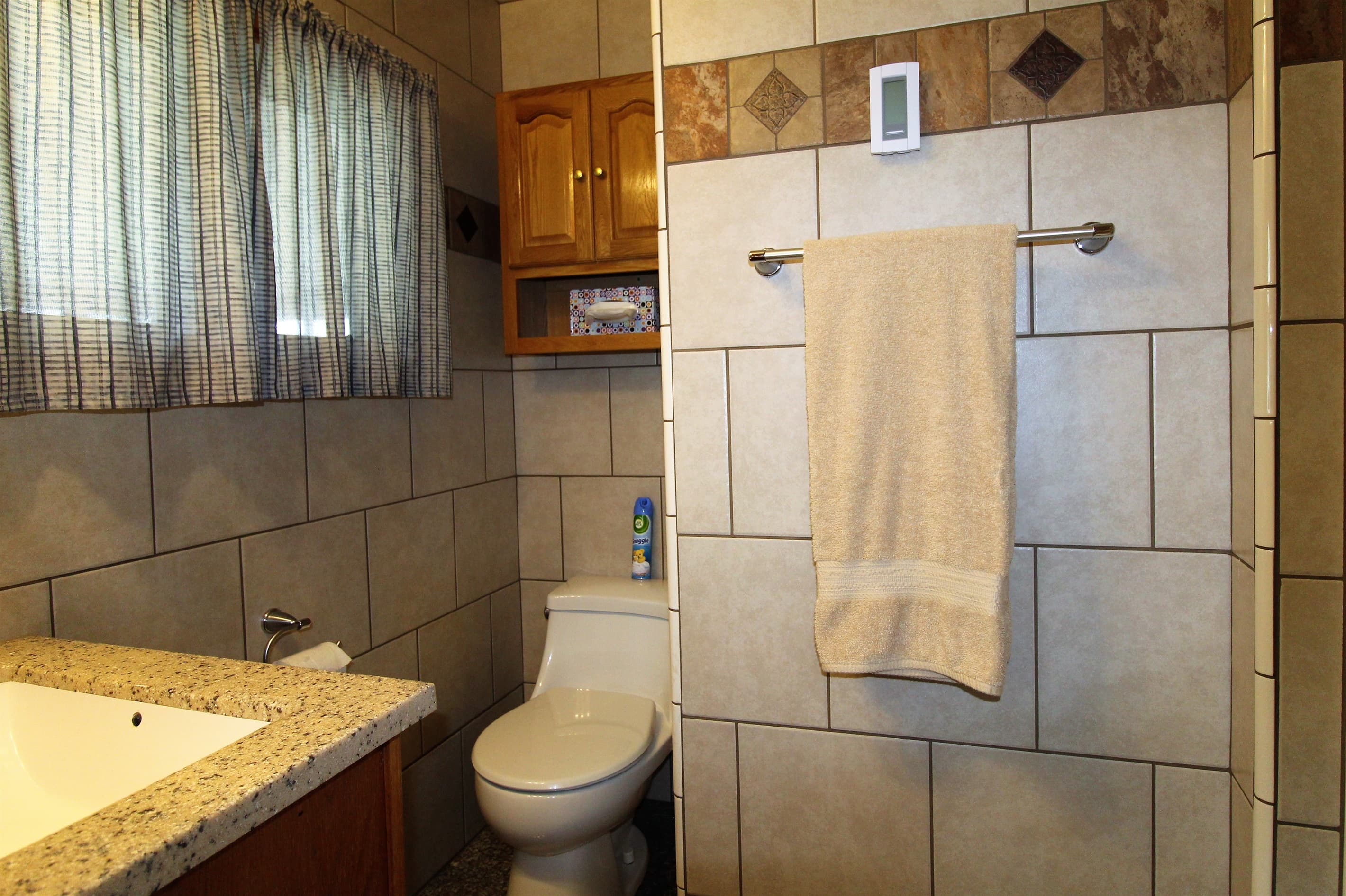 Fully tiled baths