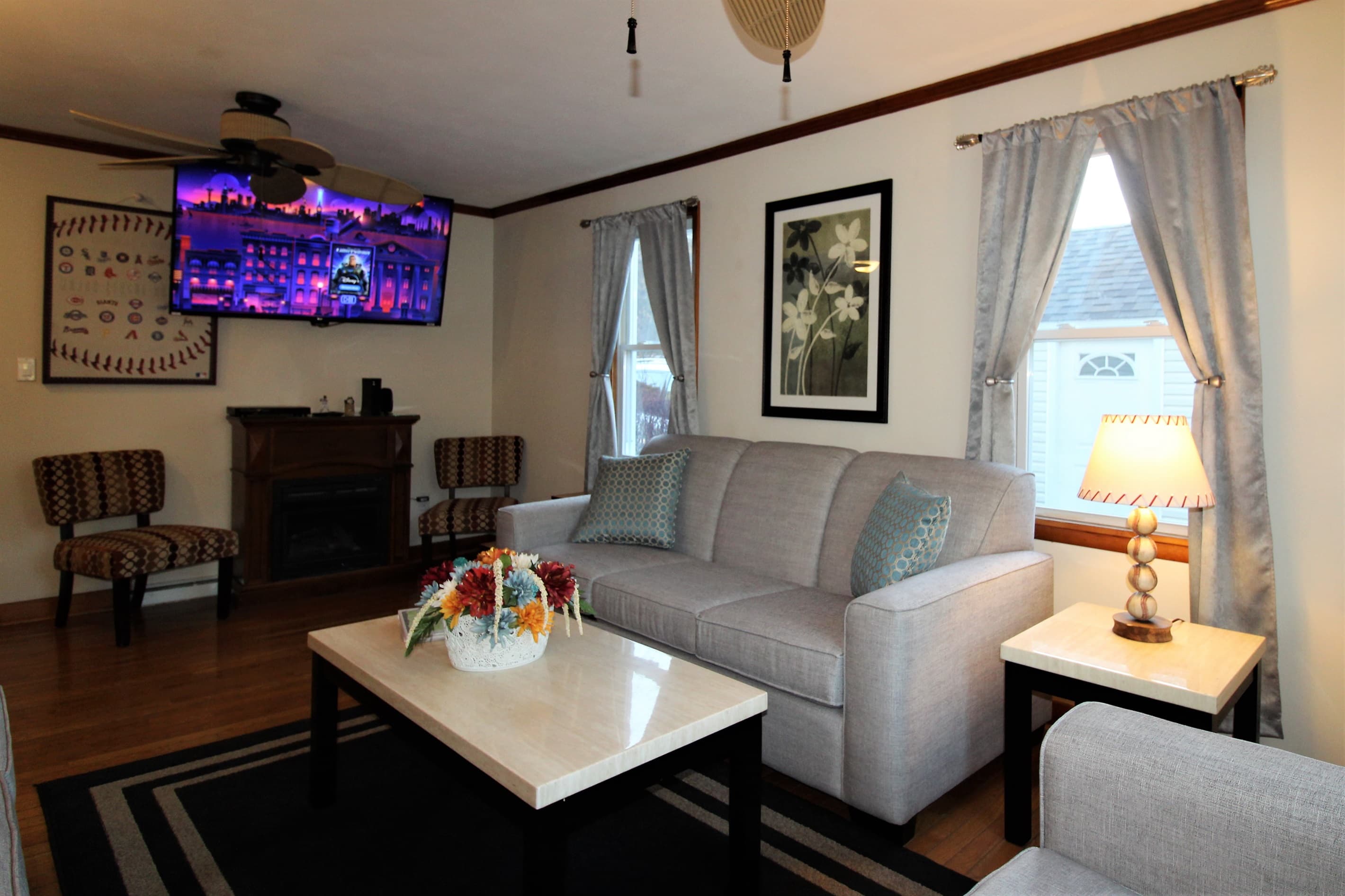 Living Room with 55" (or larger) flat screen smart Roku TV