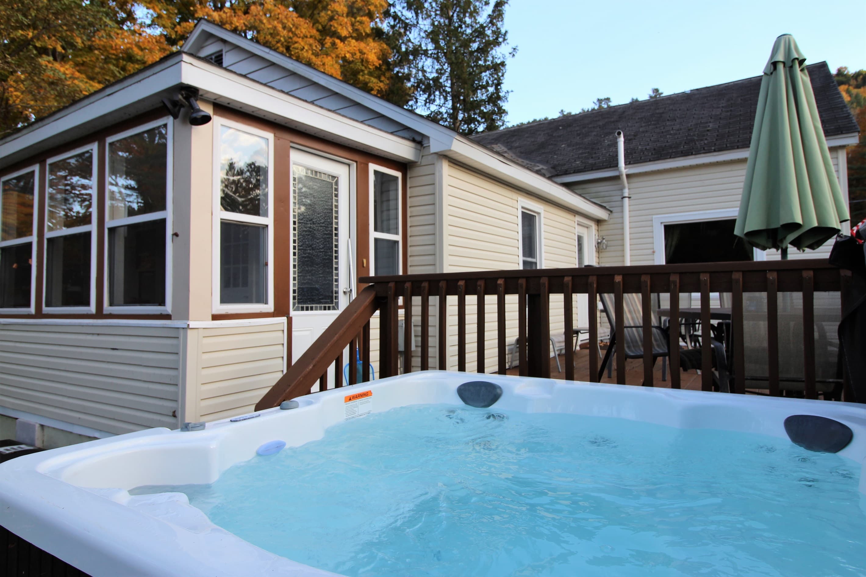 Easy access to the hot tub from the sun porch