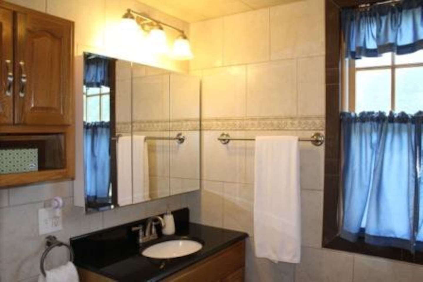 En-suite bathroom for bedroom #3