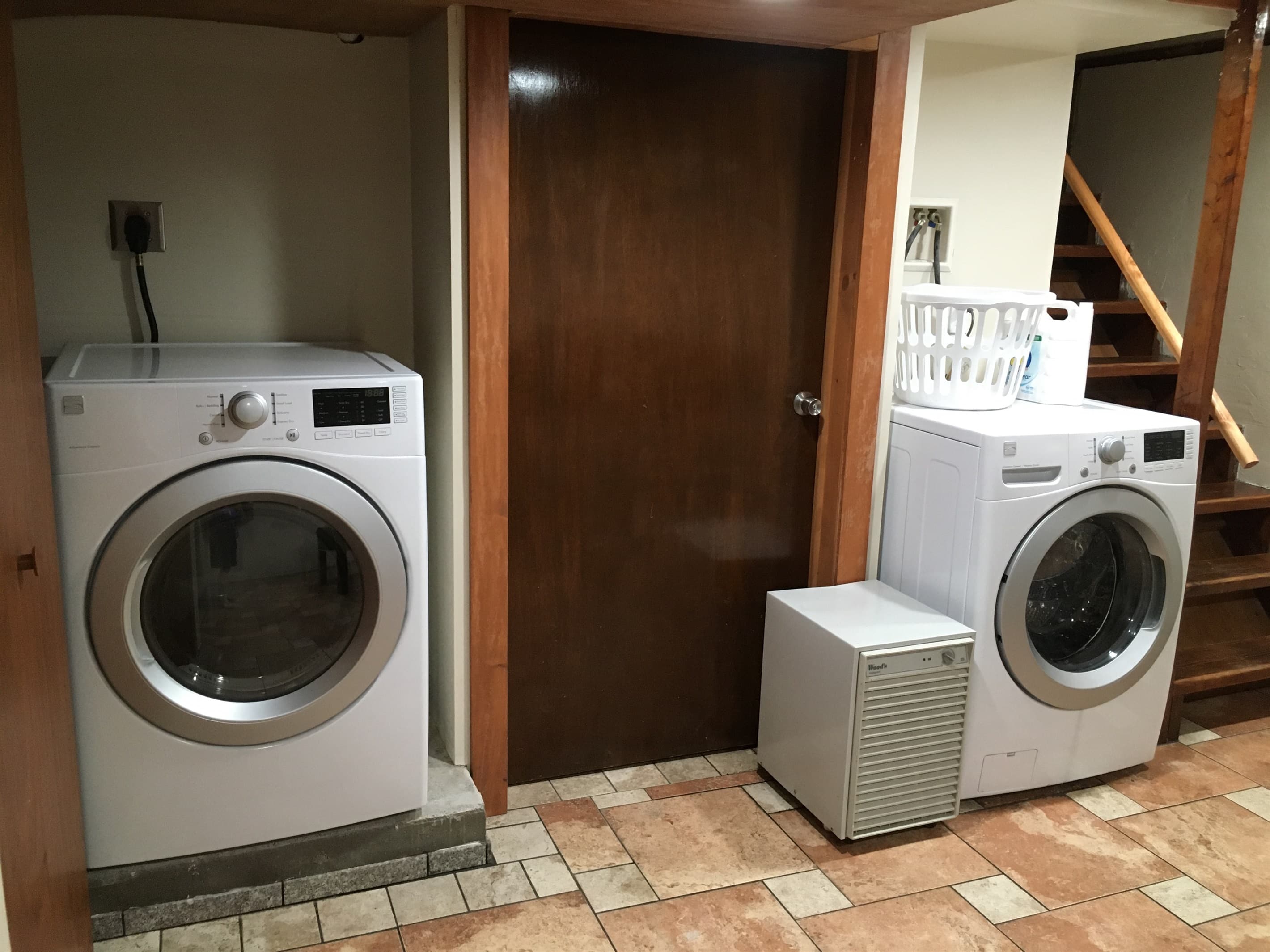 Second laundry area in basement