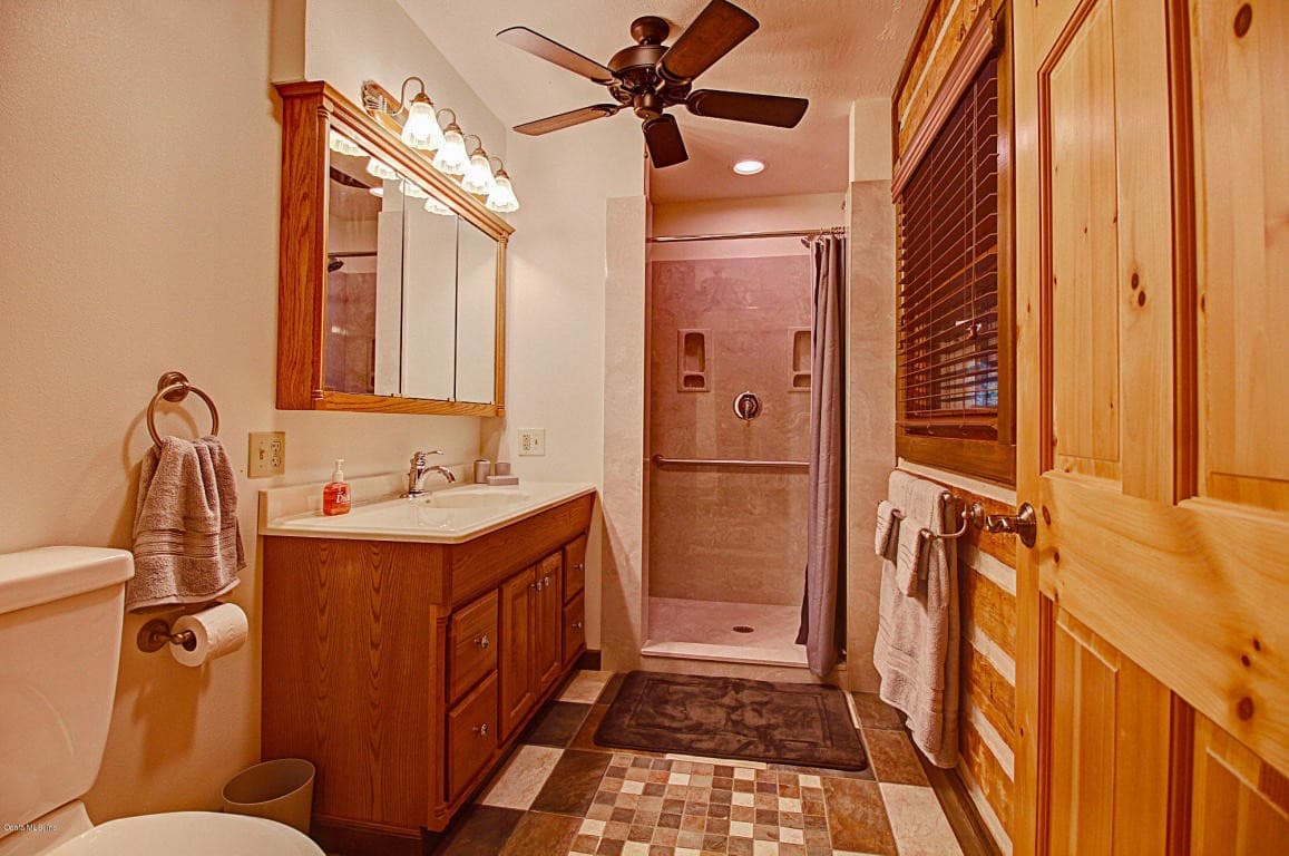 Gallery Image 38
