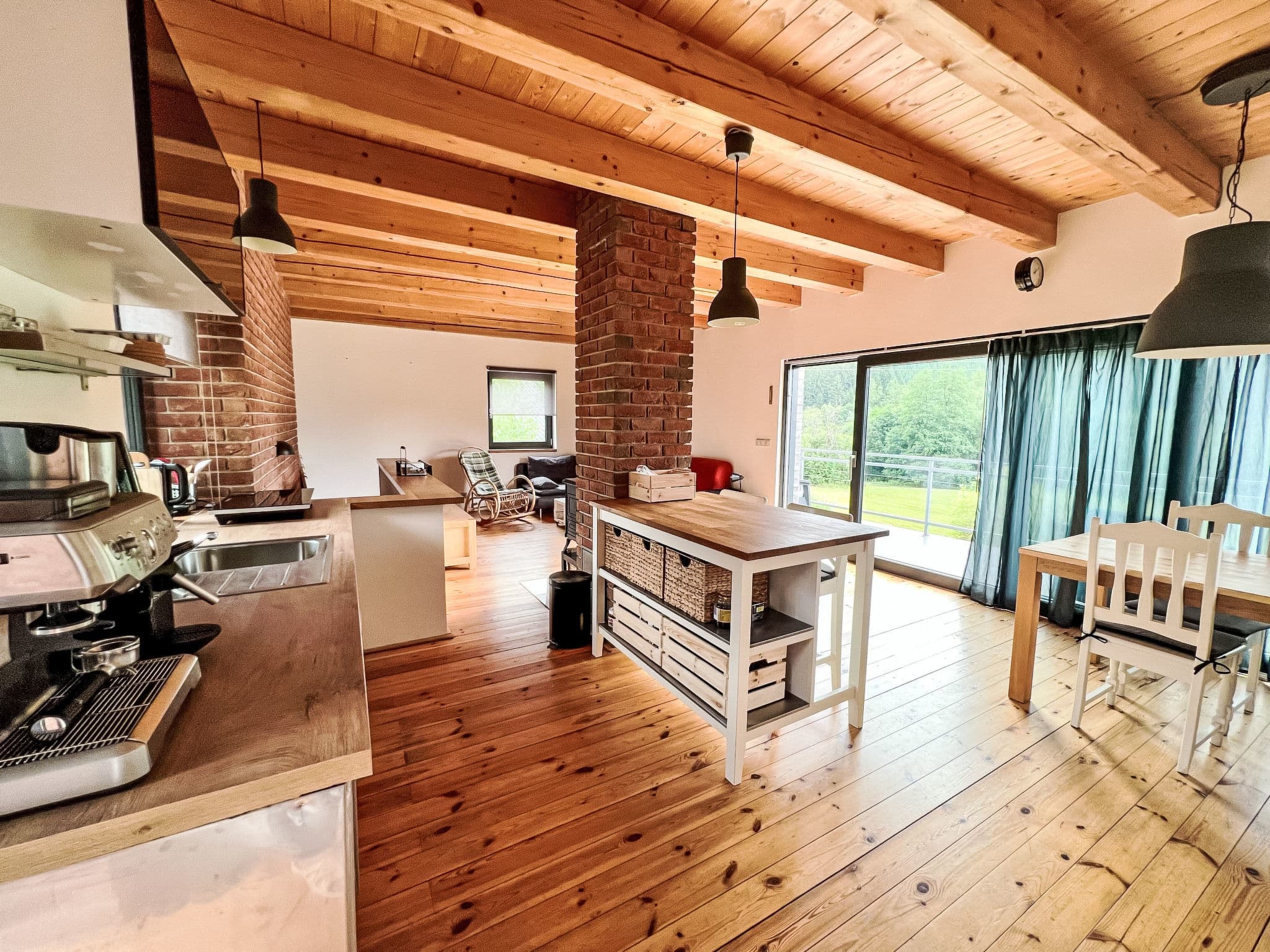 Kitchen / Dining Room