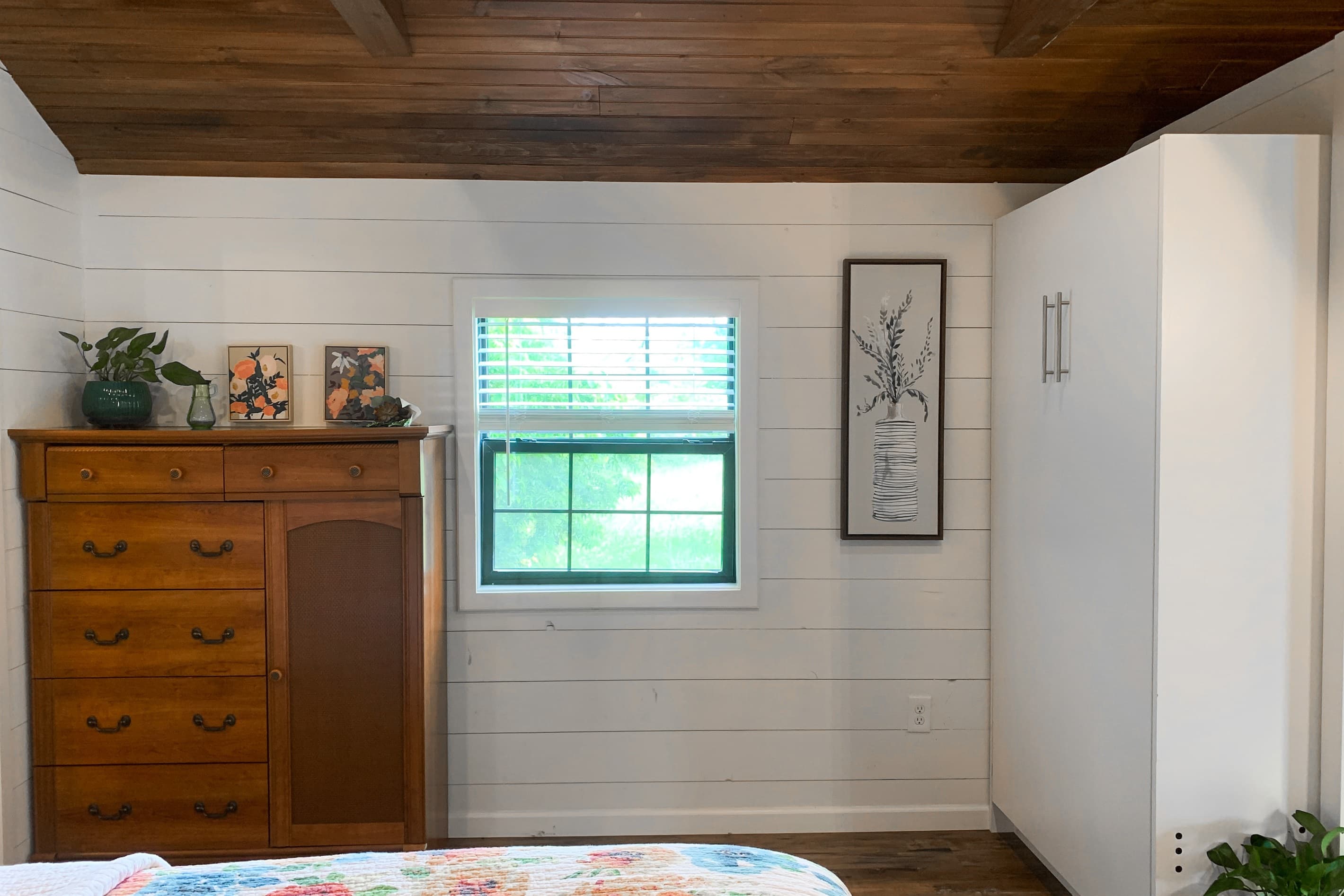 Studio Bedroom