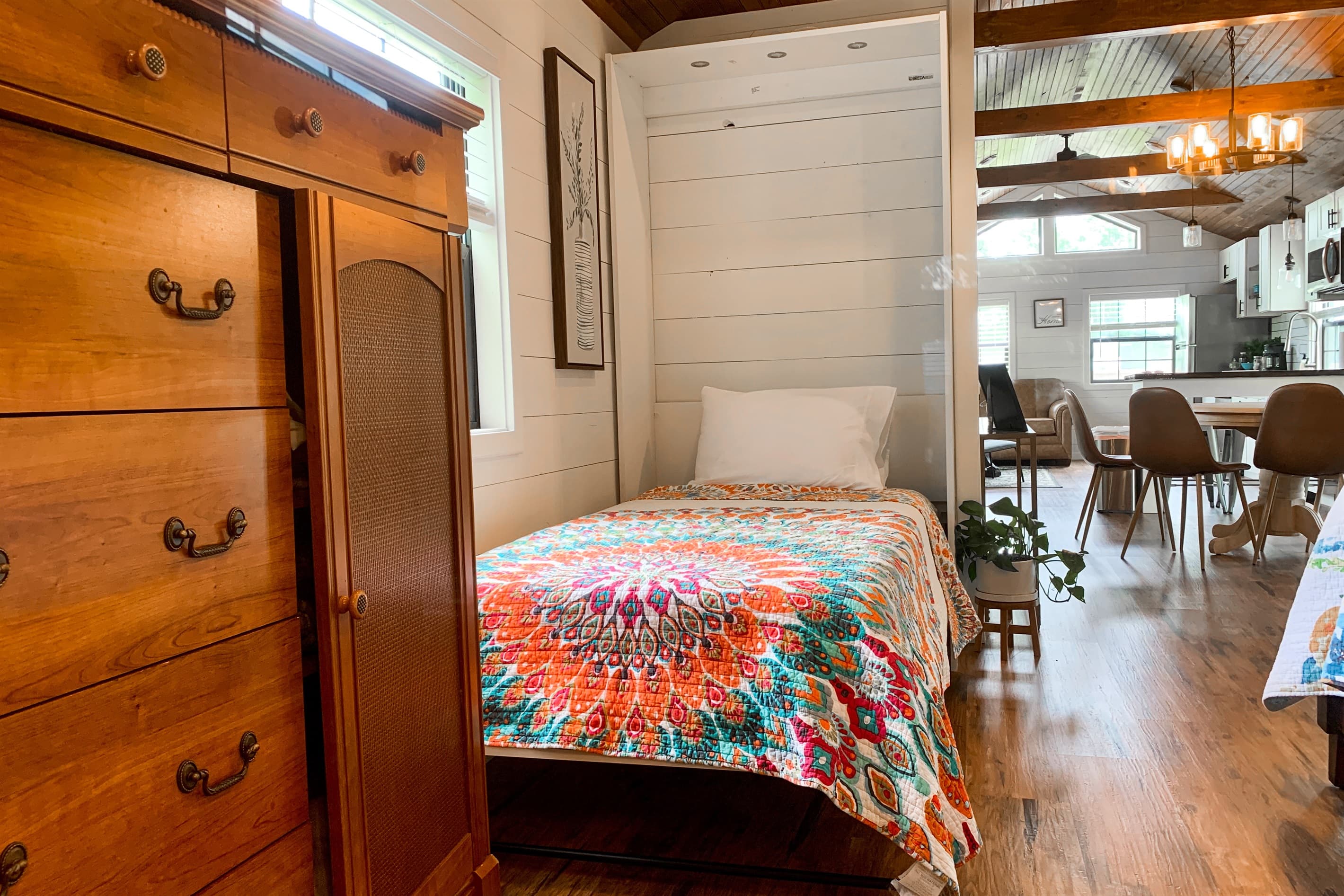 Twin size murphy bed