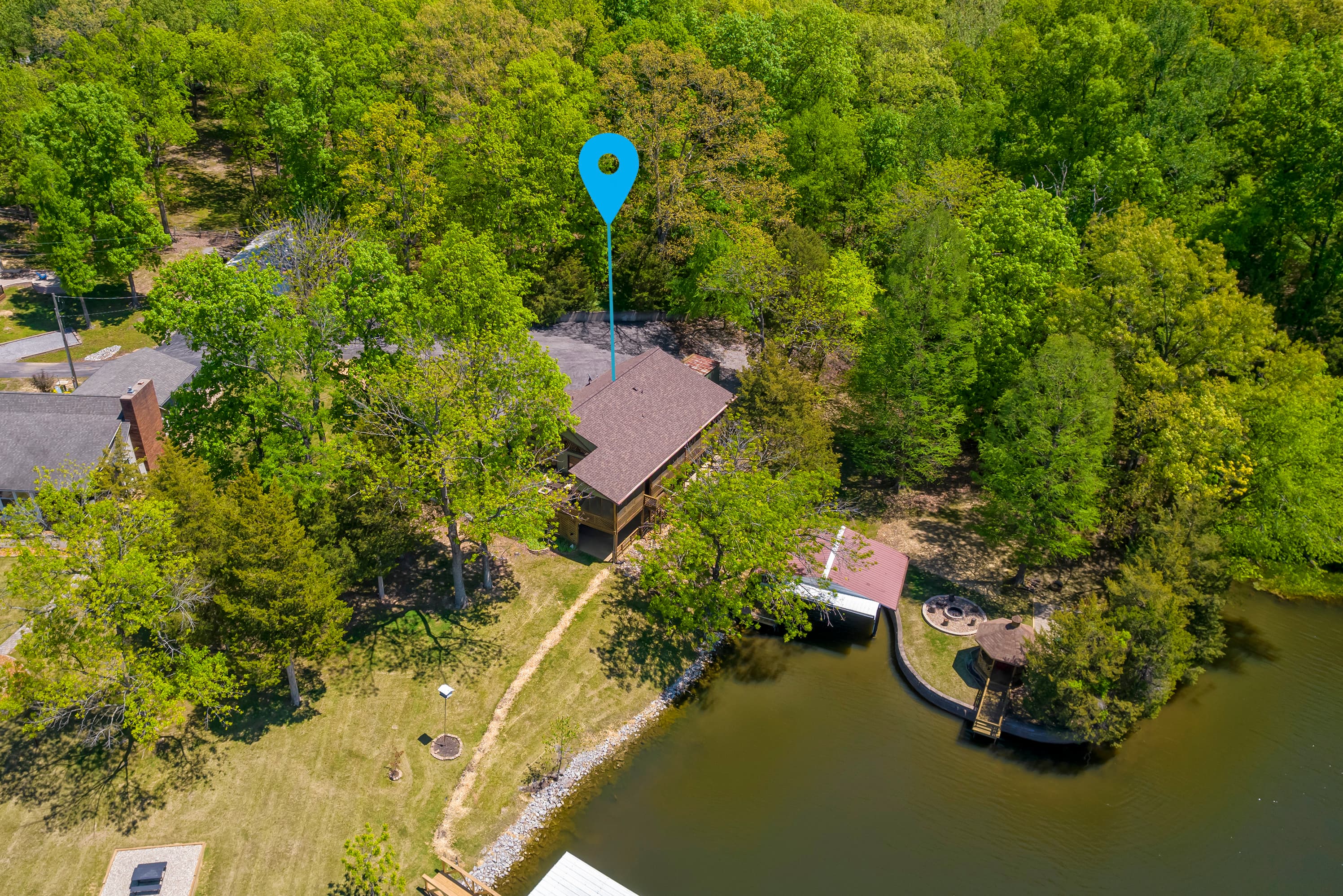 Aerial view of property 