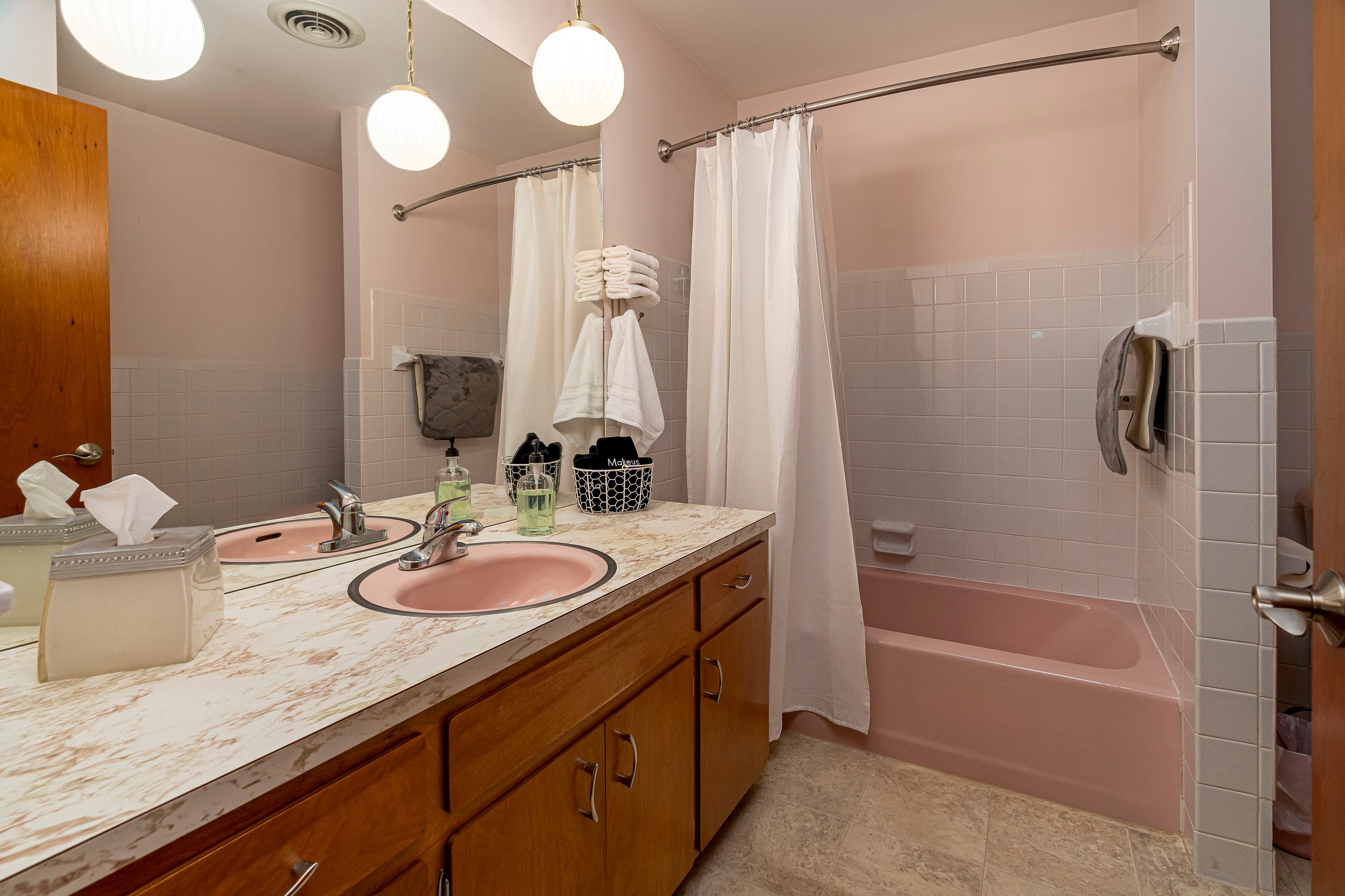 Hall Bathroom Main Level
