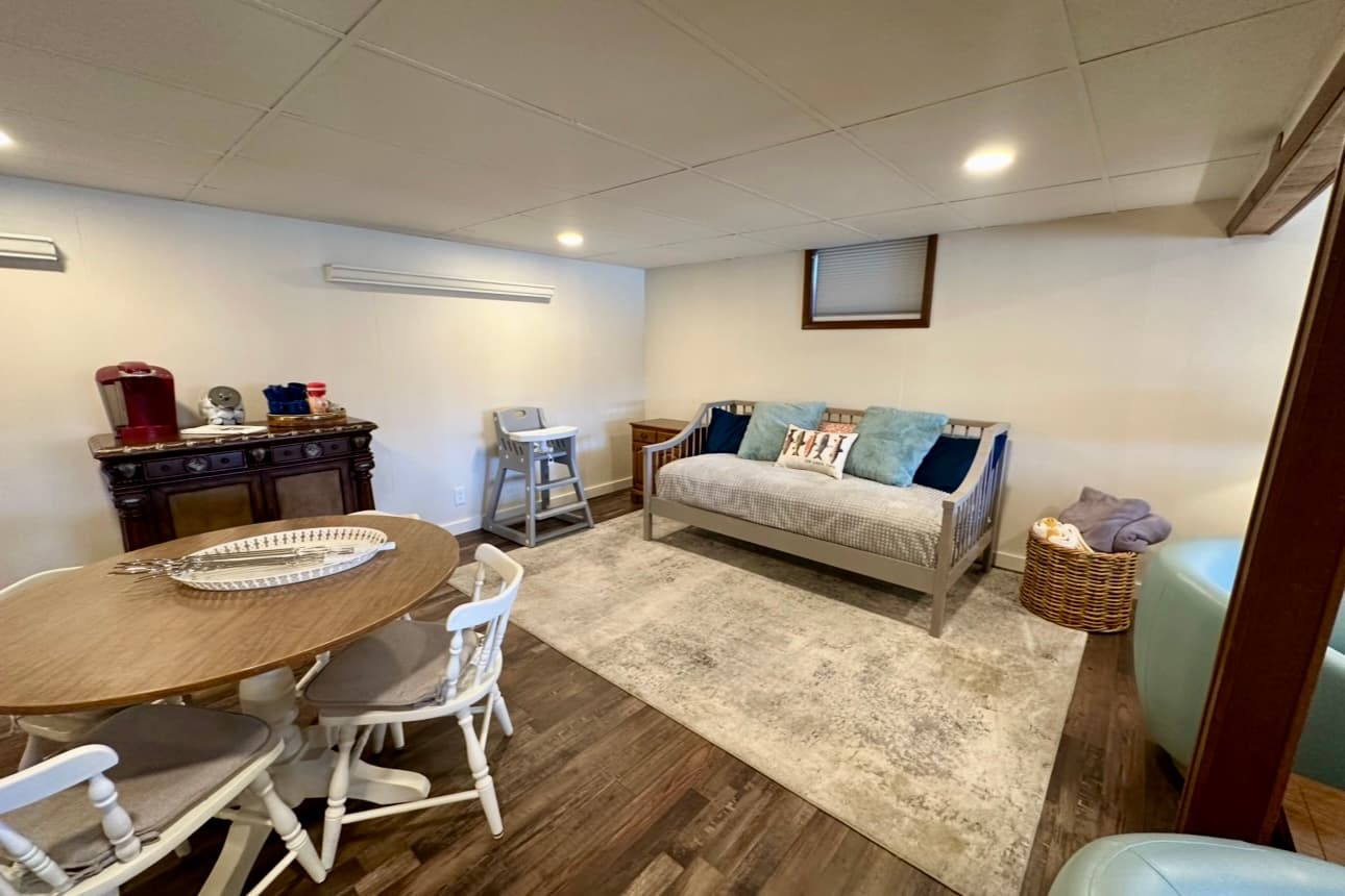 Daybed in lower level