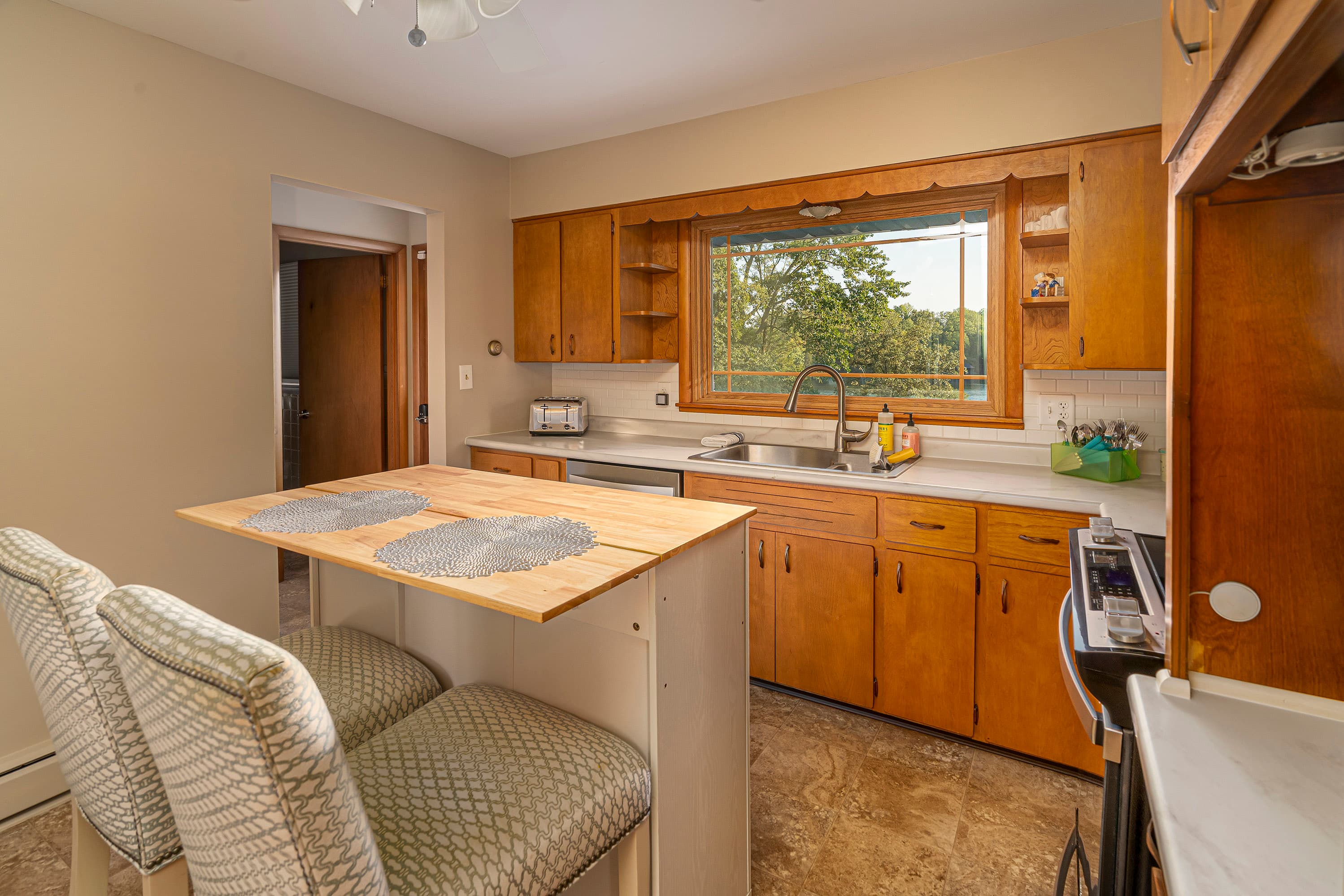 Small but versatile Kitchen